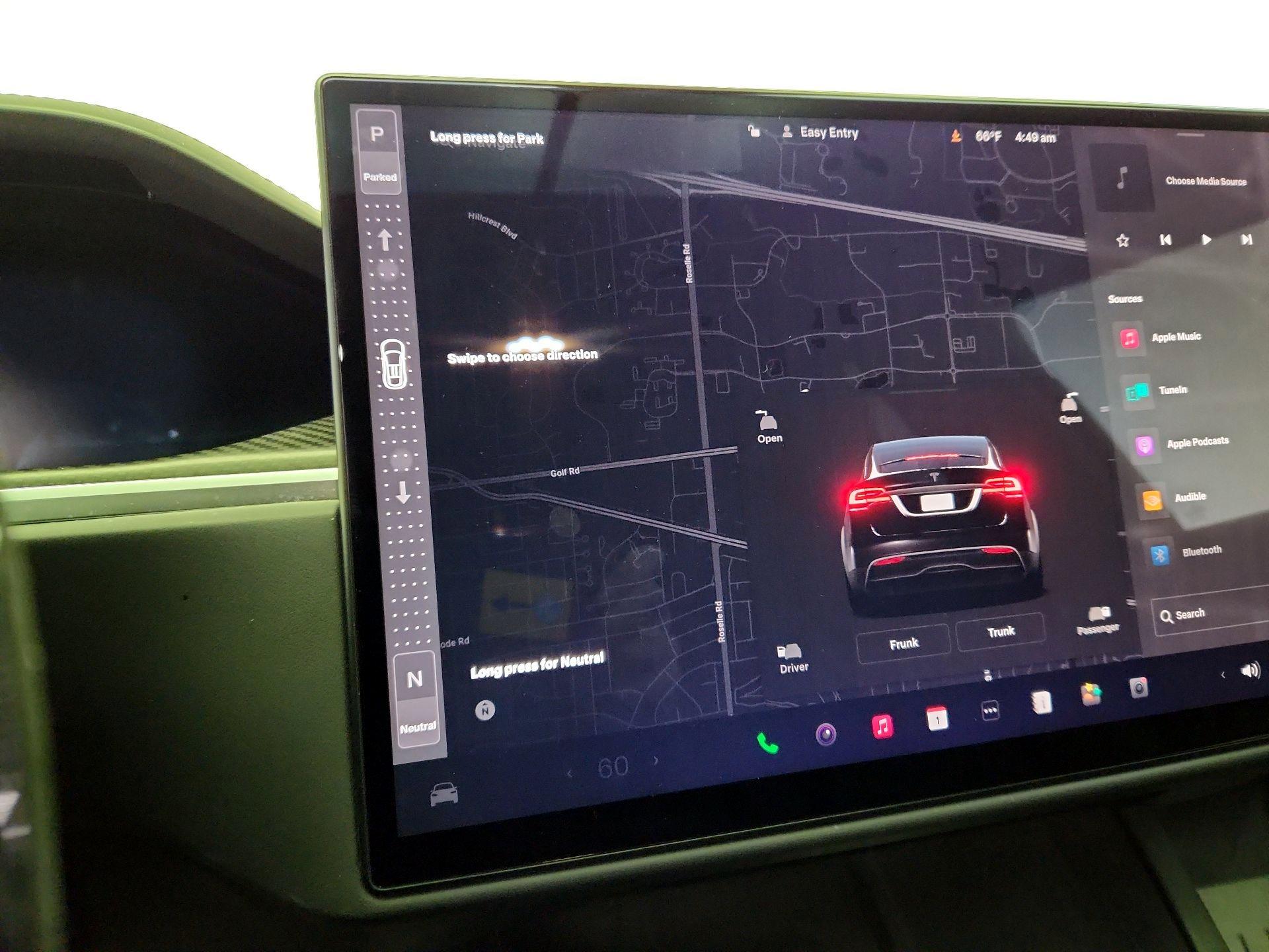 Thumbnail: 2023 Tesla Model X - 17