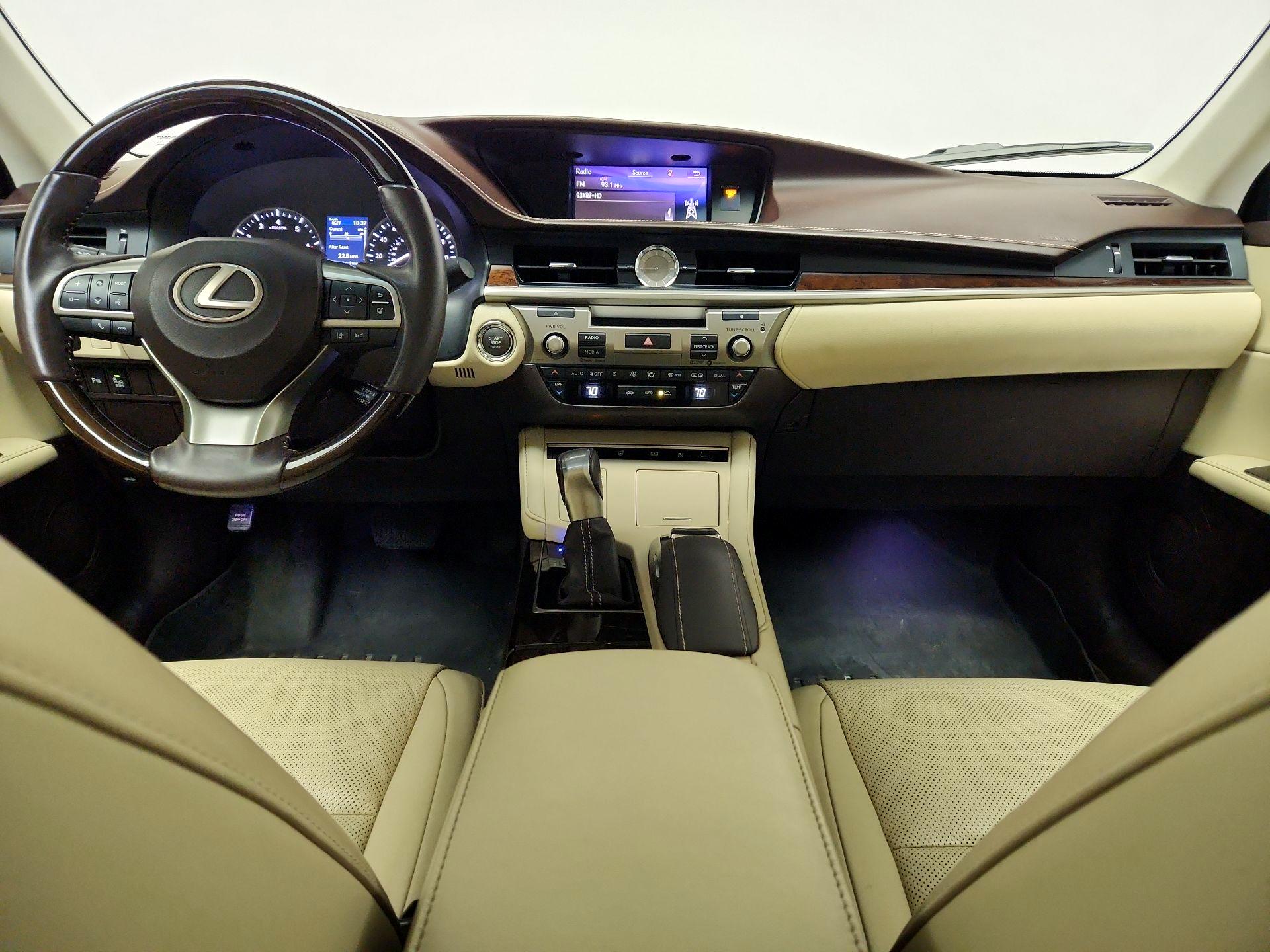 Thumbnail: 2017 Lexus ES - 9