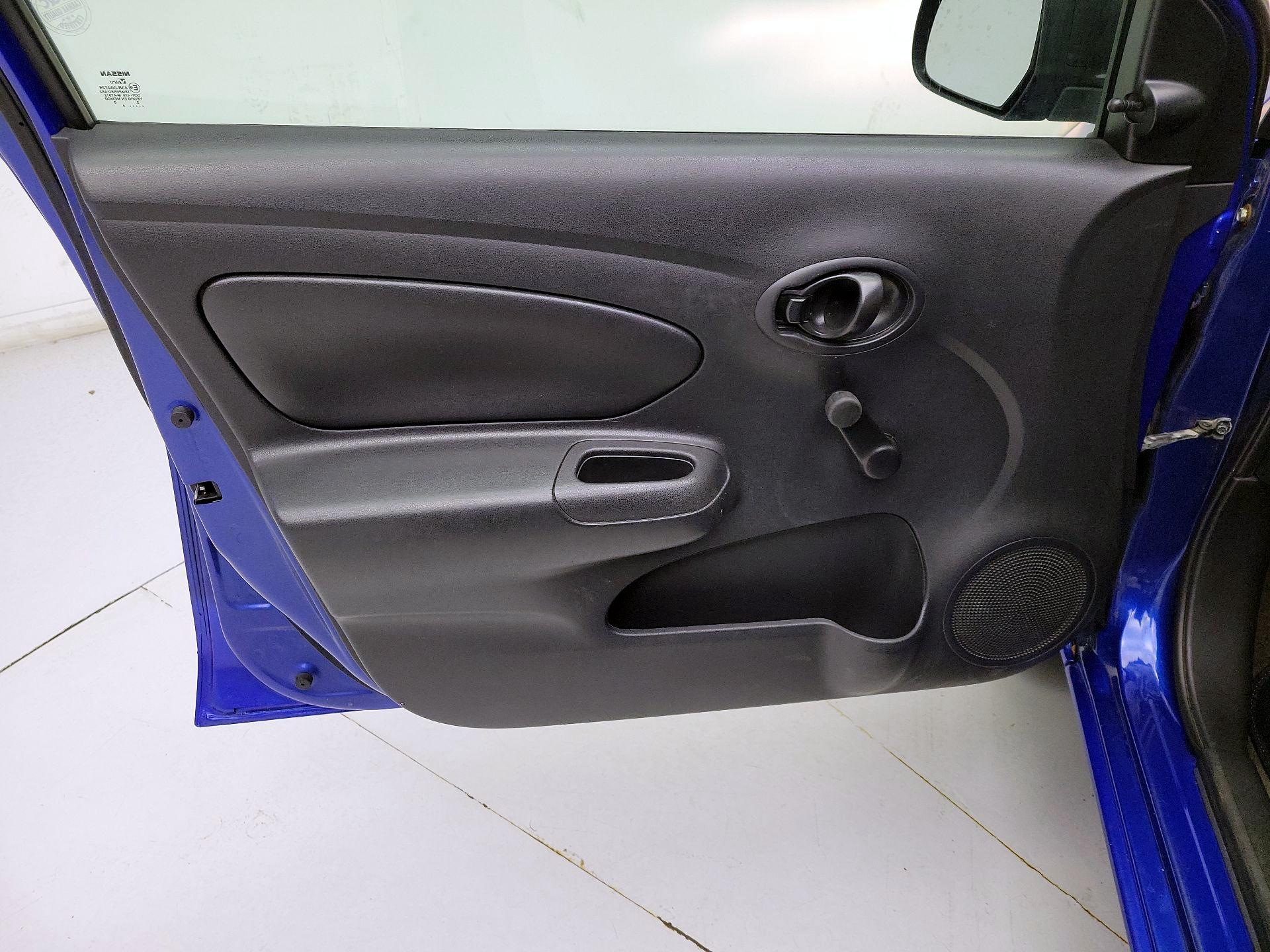 Thumbnail: 2014 Nissan Versa - 12