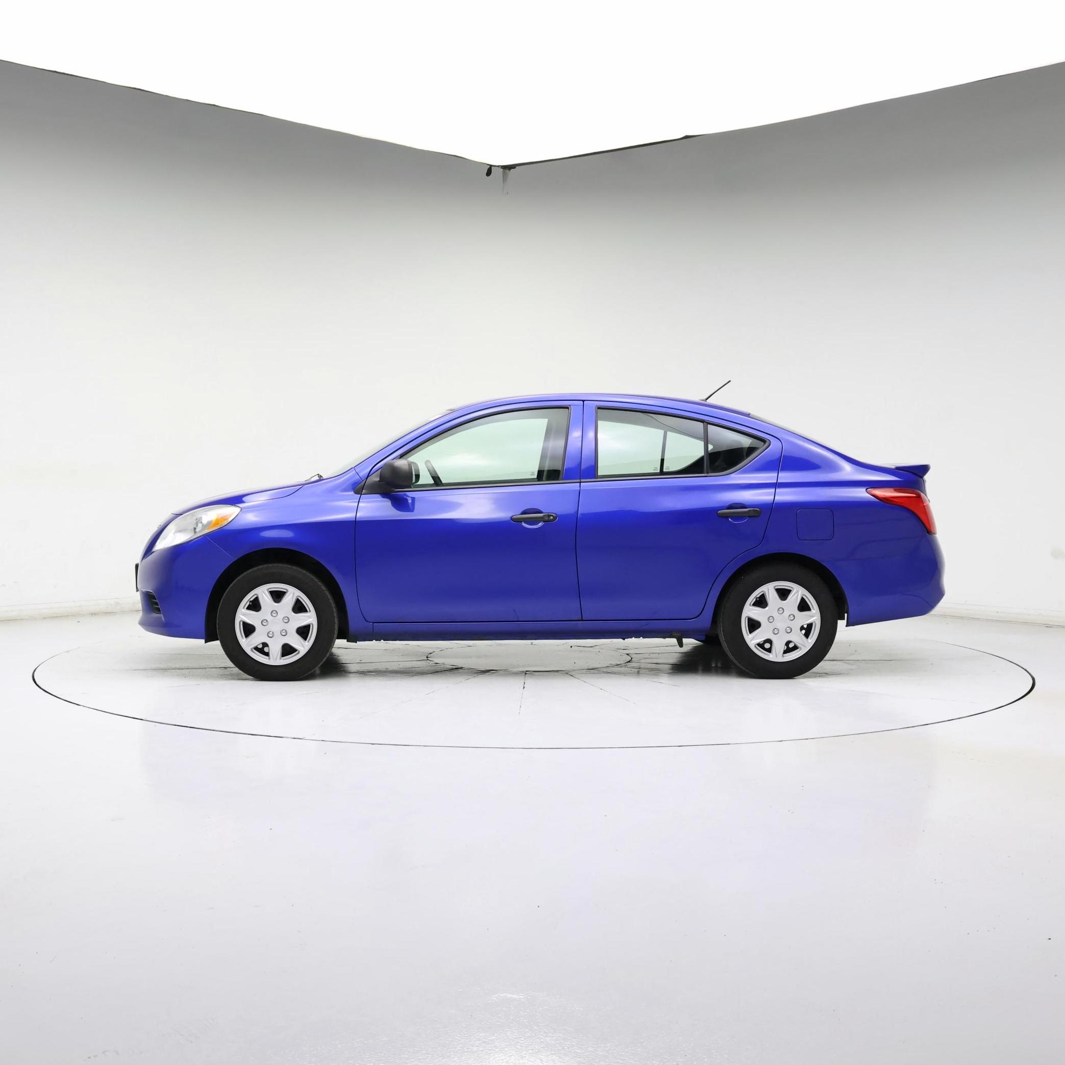 Thumbnail: 2014 Nissan Versa - 3