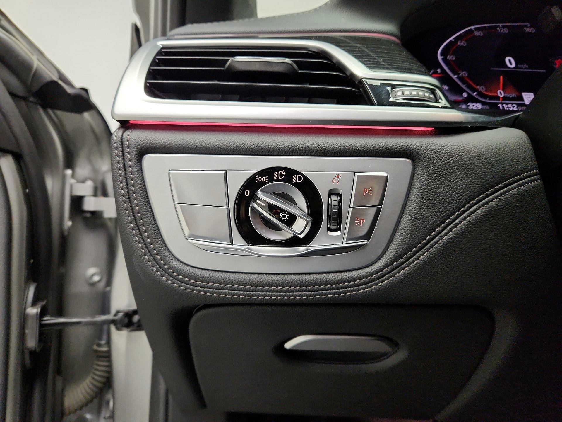 Thumbnail: 2020 BMW 7 Series - 13