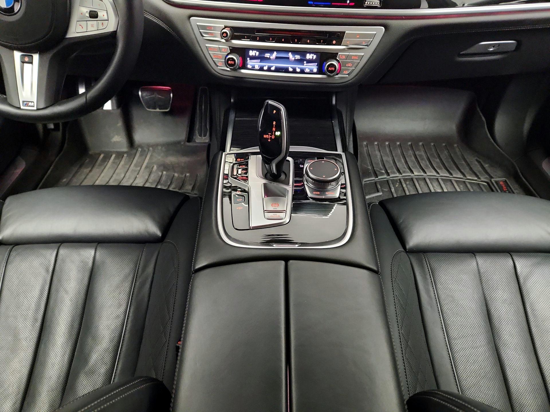 Thumbnail: 2020 BMW 7 Series - 18