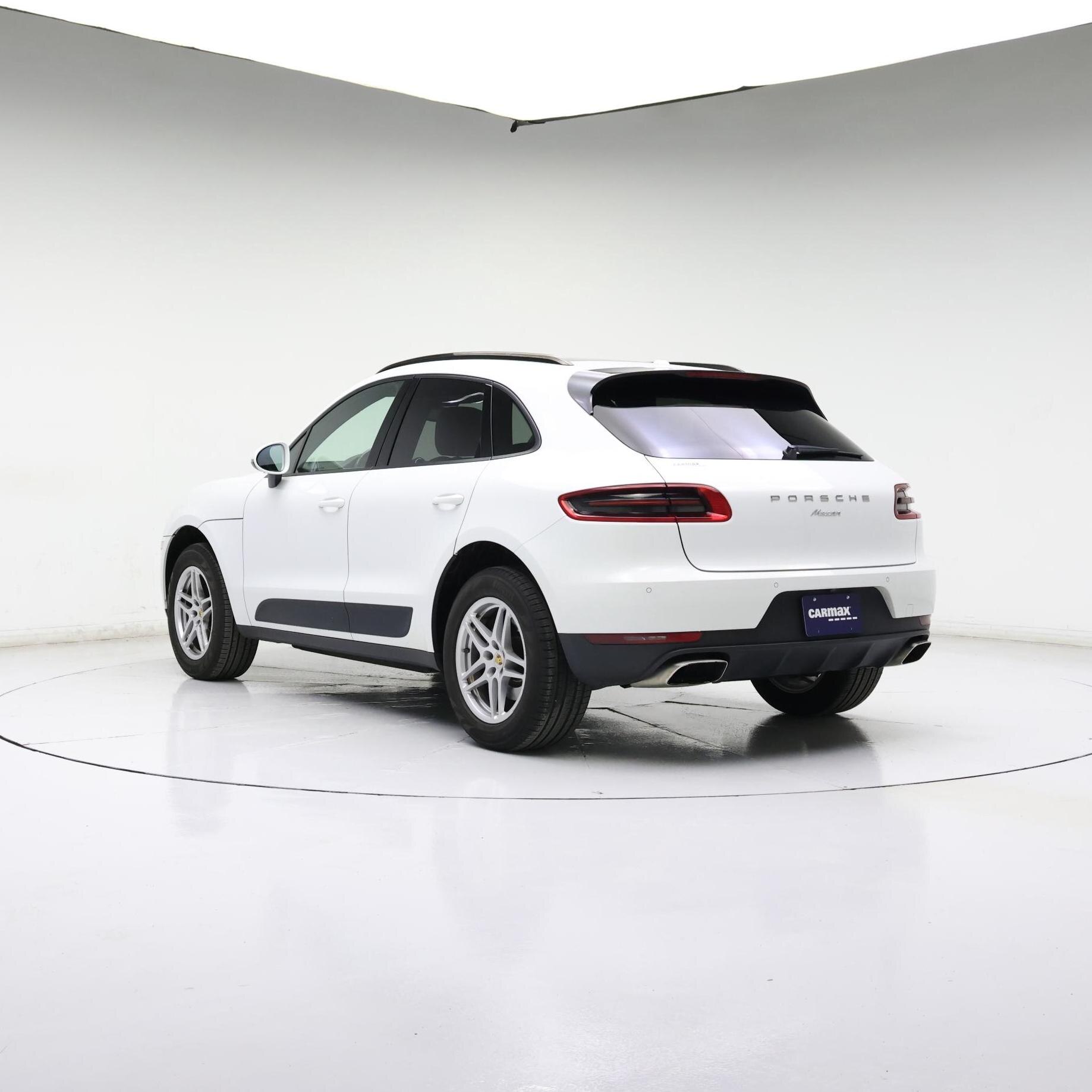 Thumbnail: 2018 Porsche Macan - 2