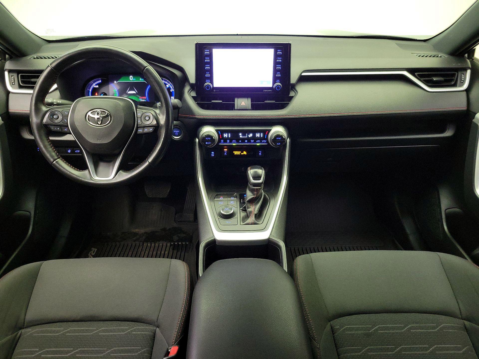 Thumbnail: 2022 Toyota RAV4 - 9