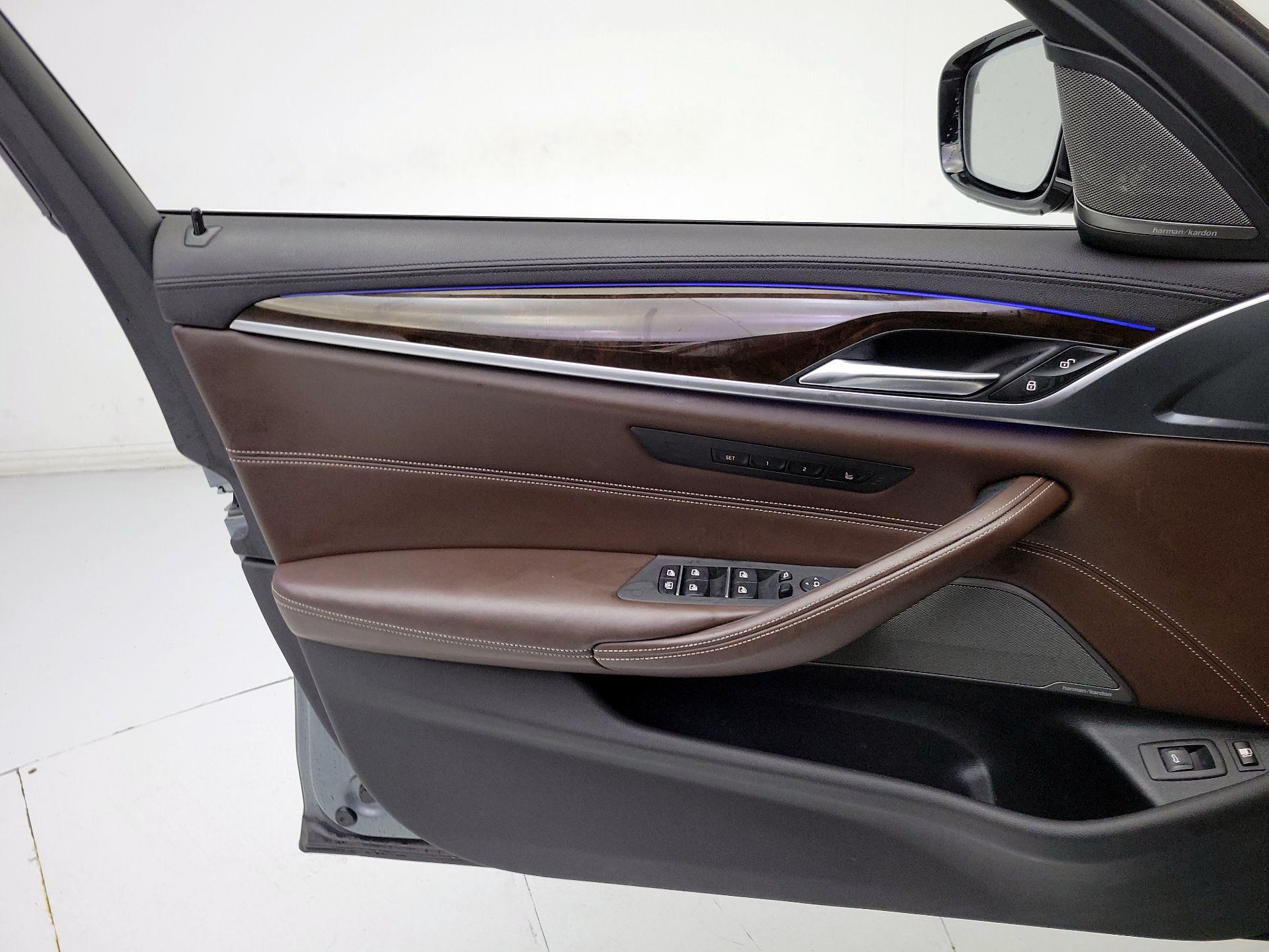 Thumbnail: 2018 BMW 5 Series - 12