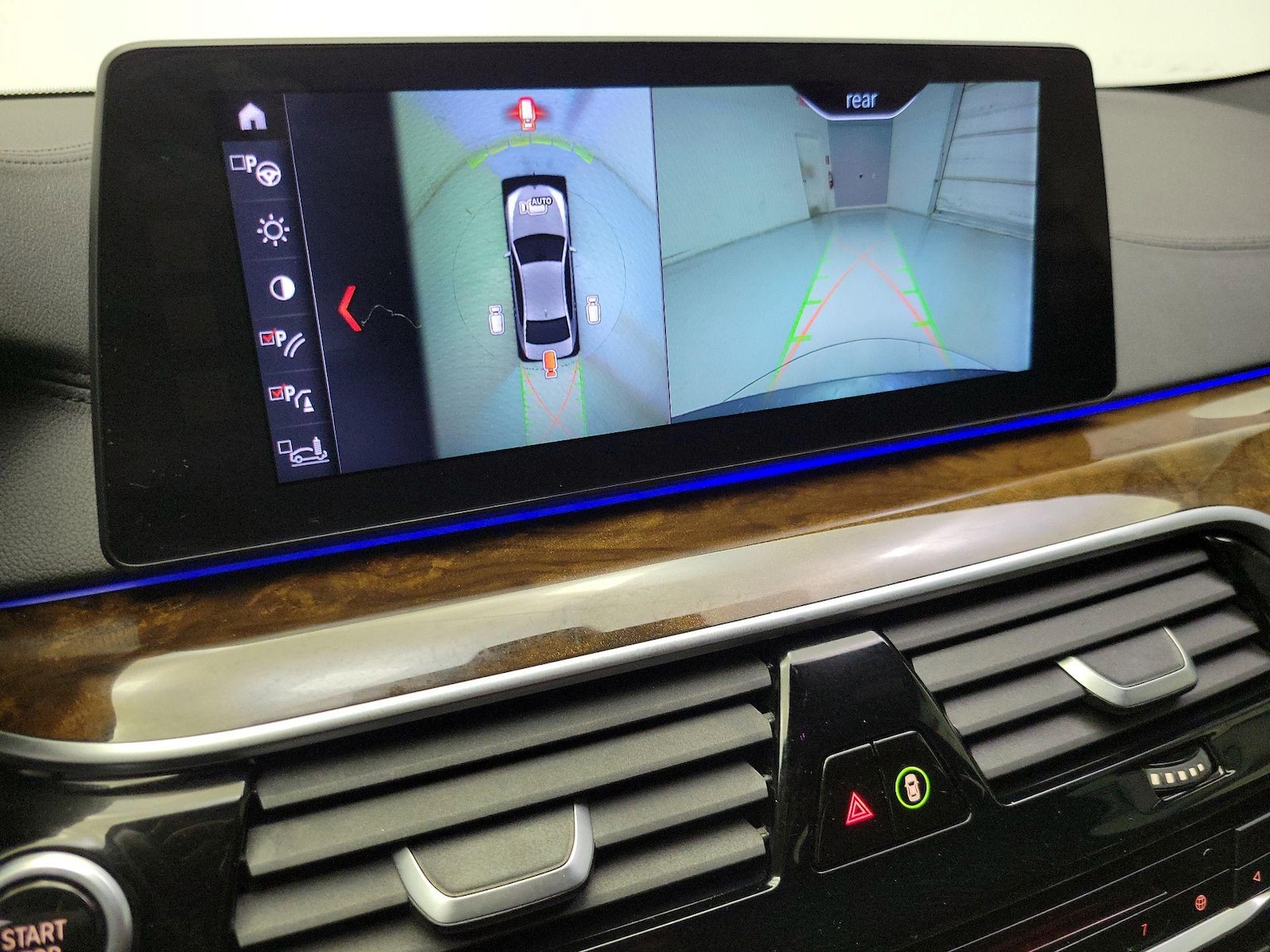2018 BMW 5 Series 530e - Photo 16