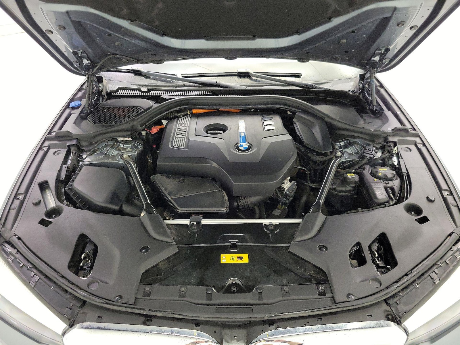 2018 BMW 5 Series 530e - Photo 24