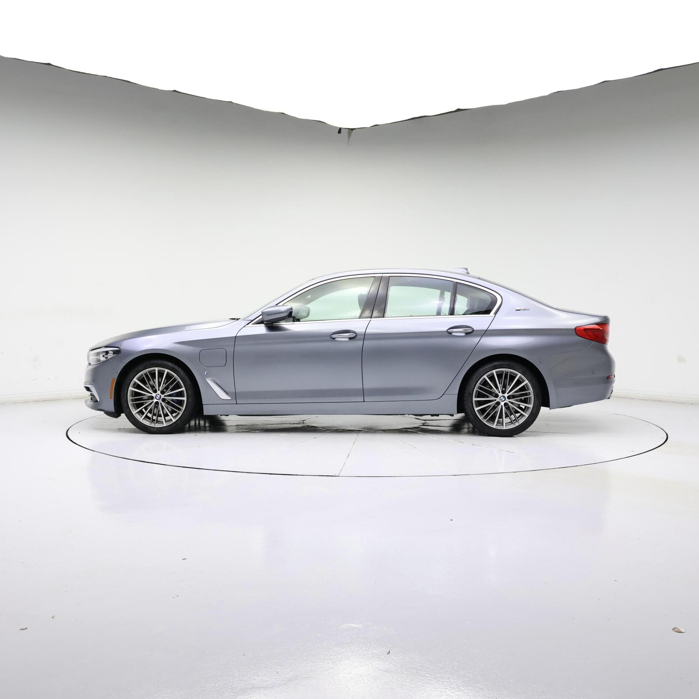 Thumbnail: 2018 BMW 5 Series - 3