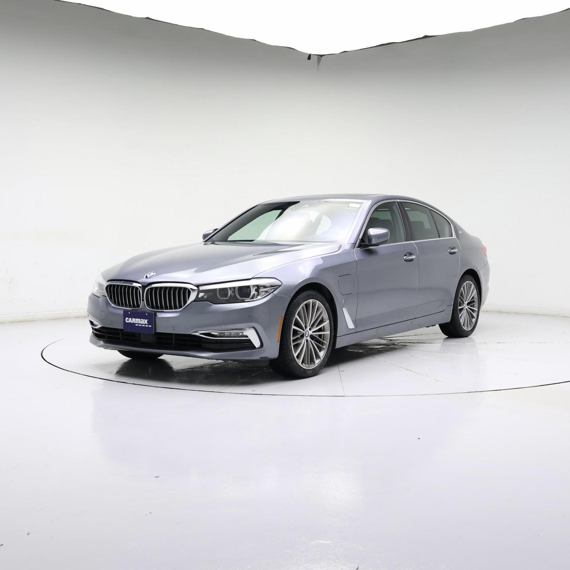 Thumbnail: 2018 BMW 5 Series - 4