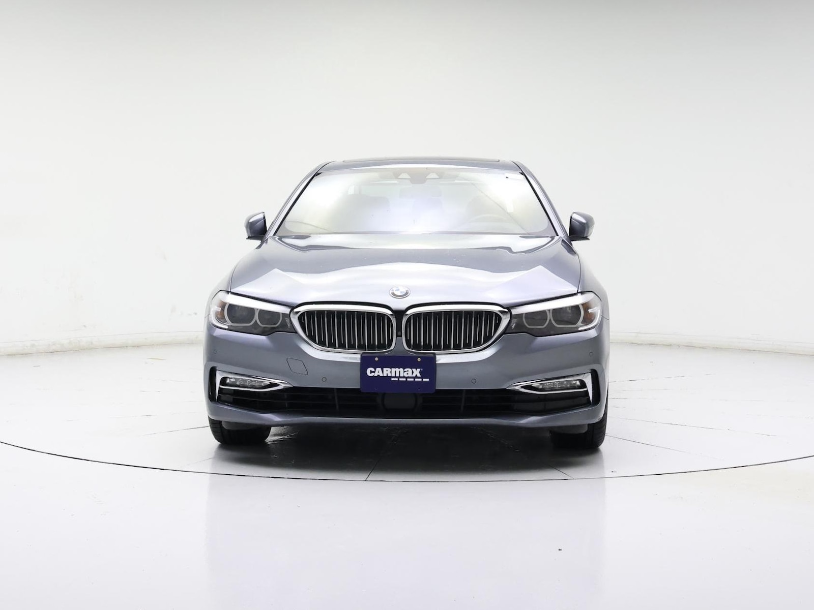 2018 BMW 5 Series 530e - Photo 6