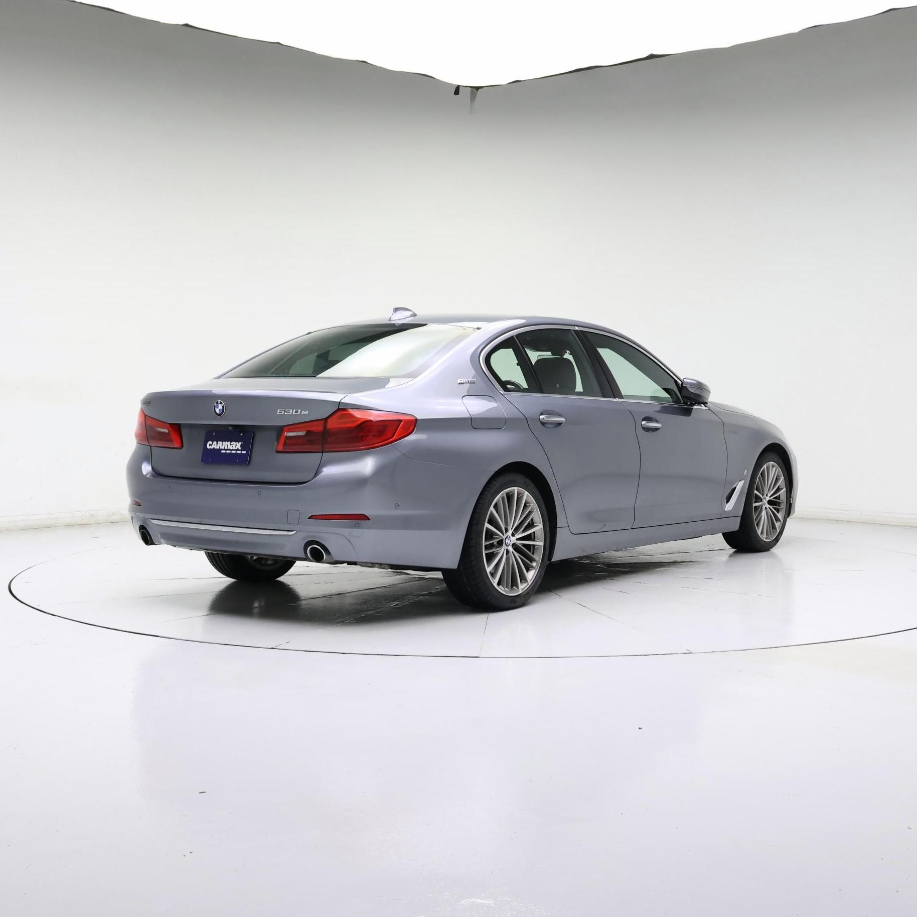 Thumbnail: 2018 BMW 5 Series - 8