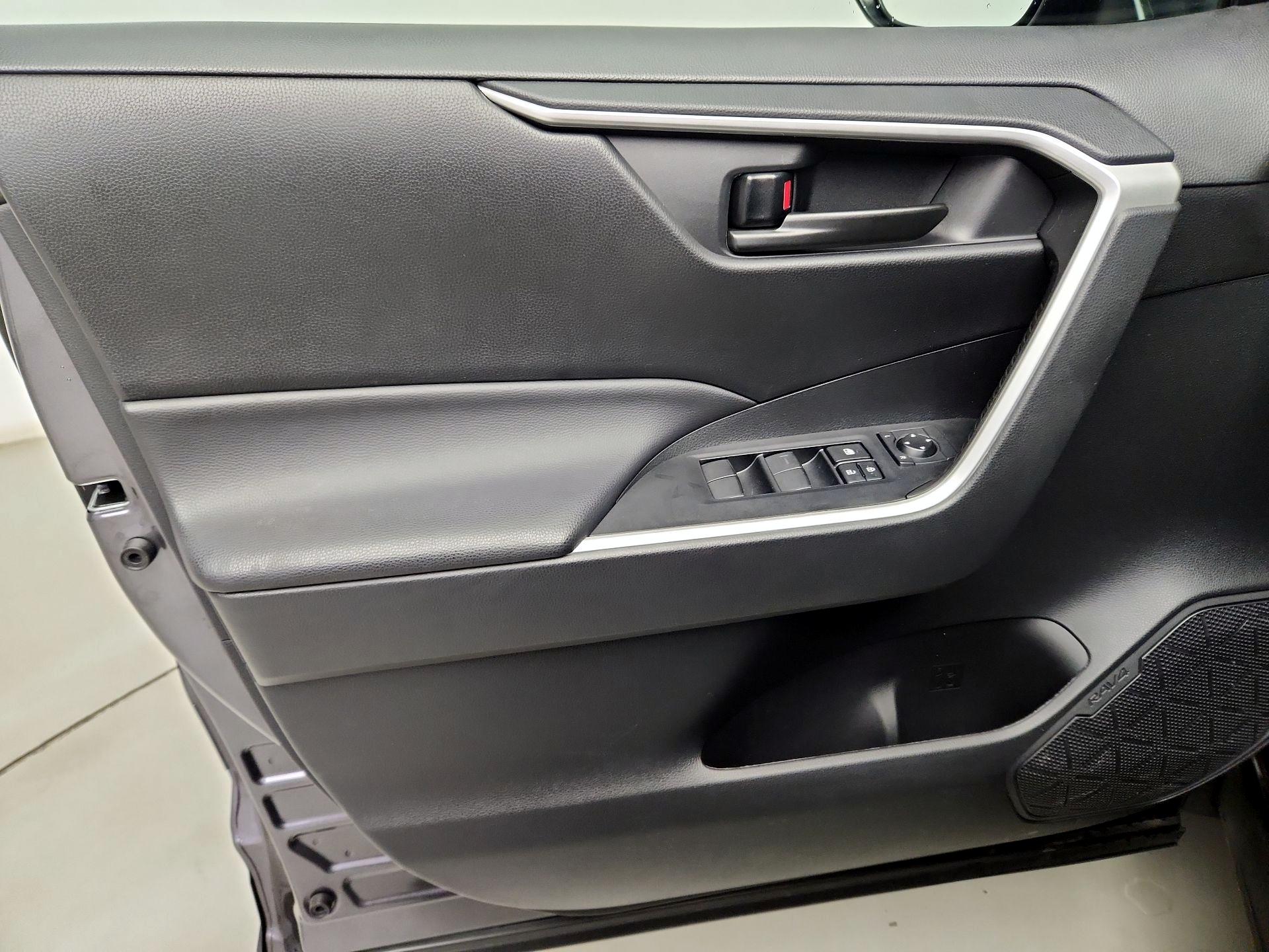 Thumbnail: 2024 Toyota RAV4 - 12