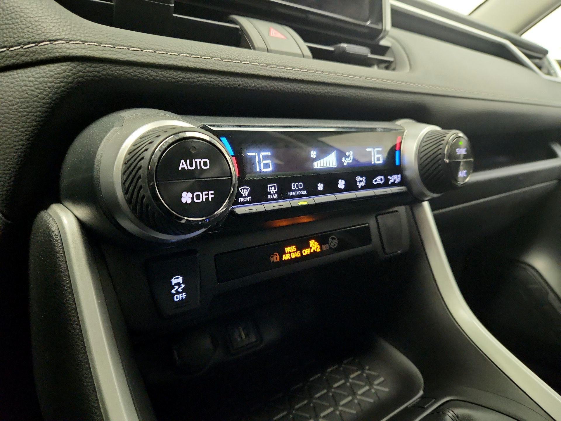 Thumbnail: 2024 Toyota RAV4 - 16