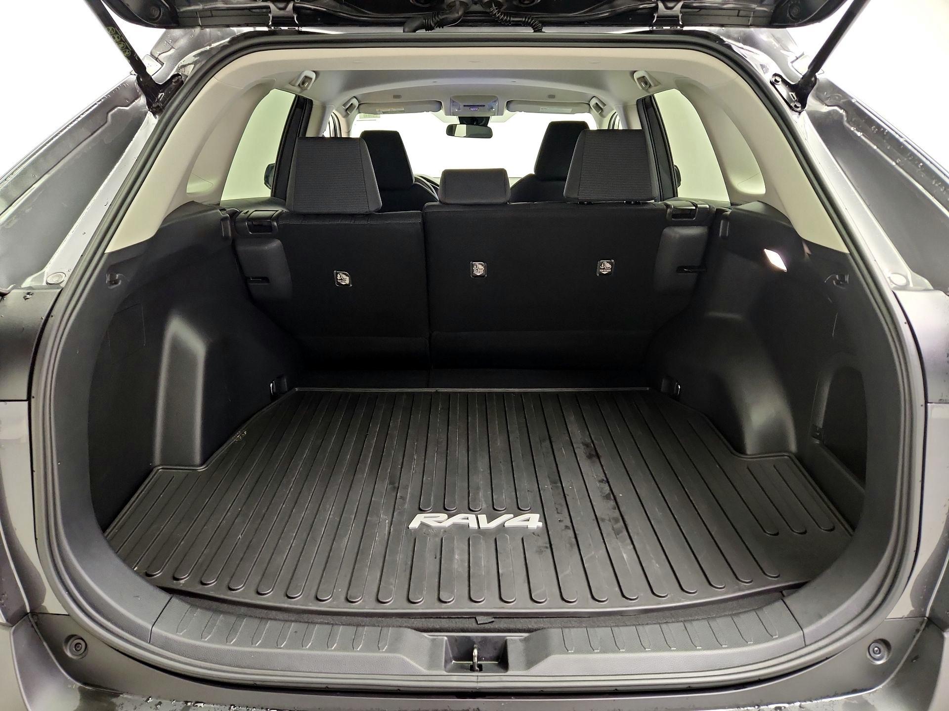 Thumbnail: 2024 Toyota RAV4 - 20