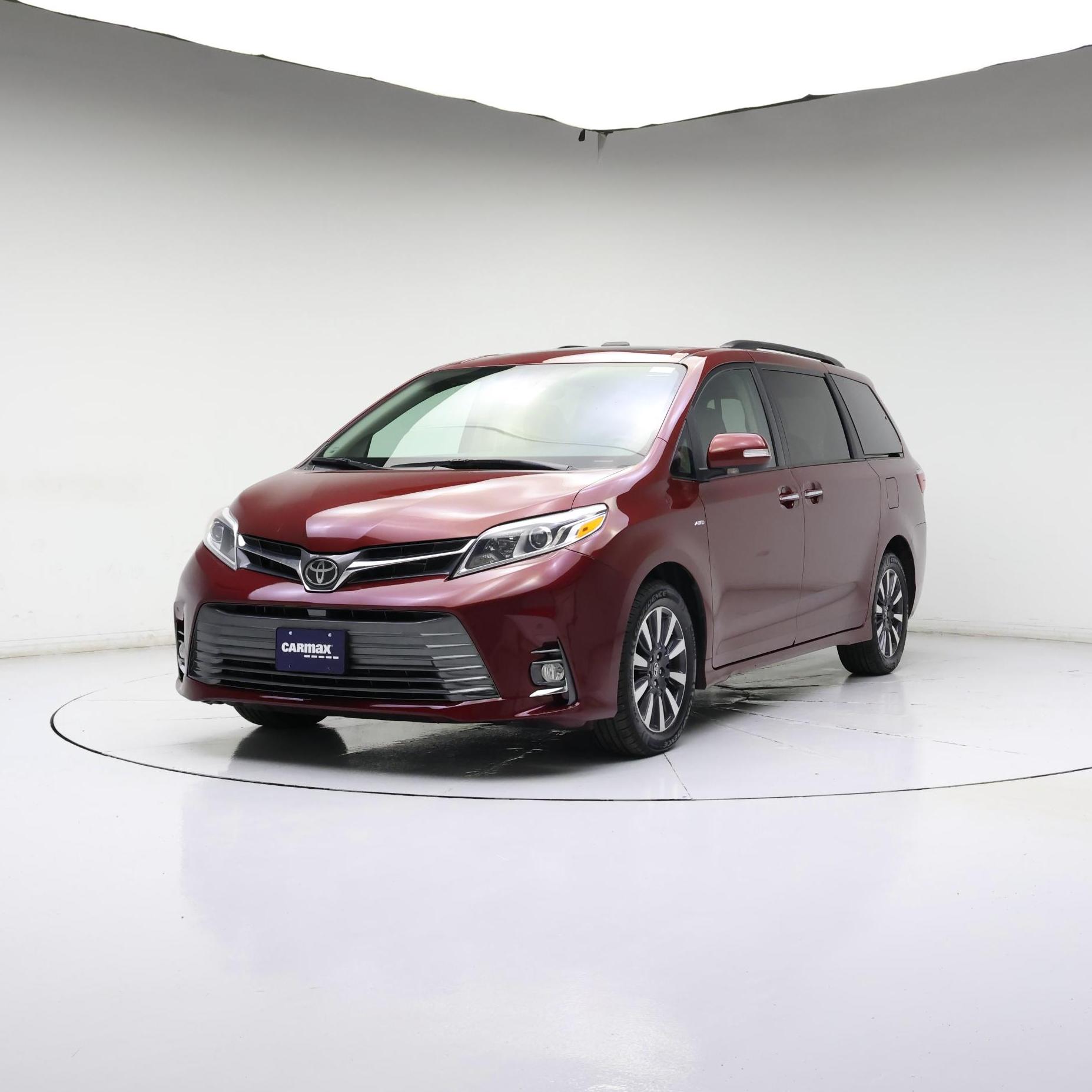 Thumbnail: 2019 Toyota Sienna - 4