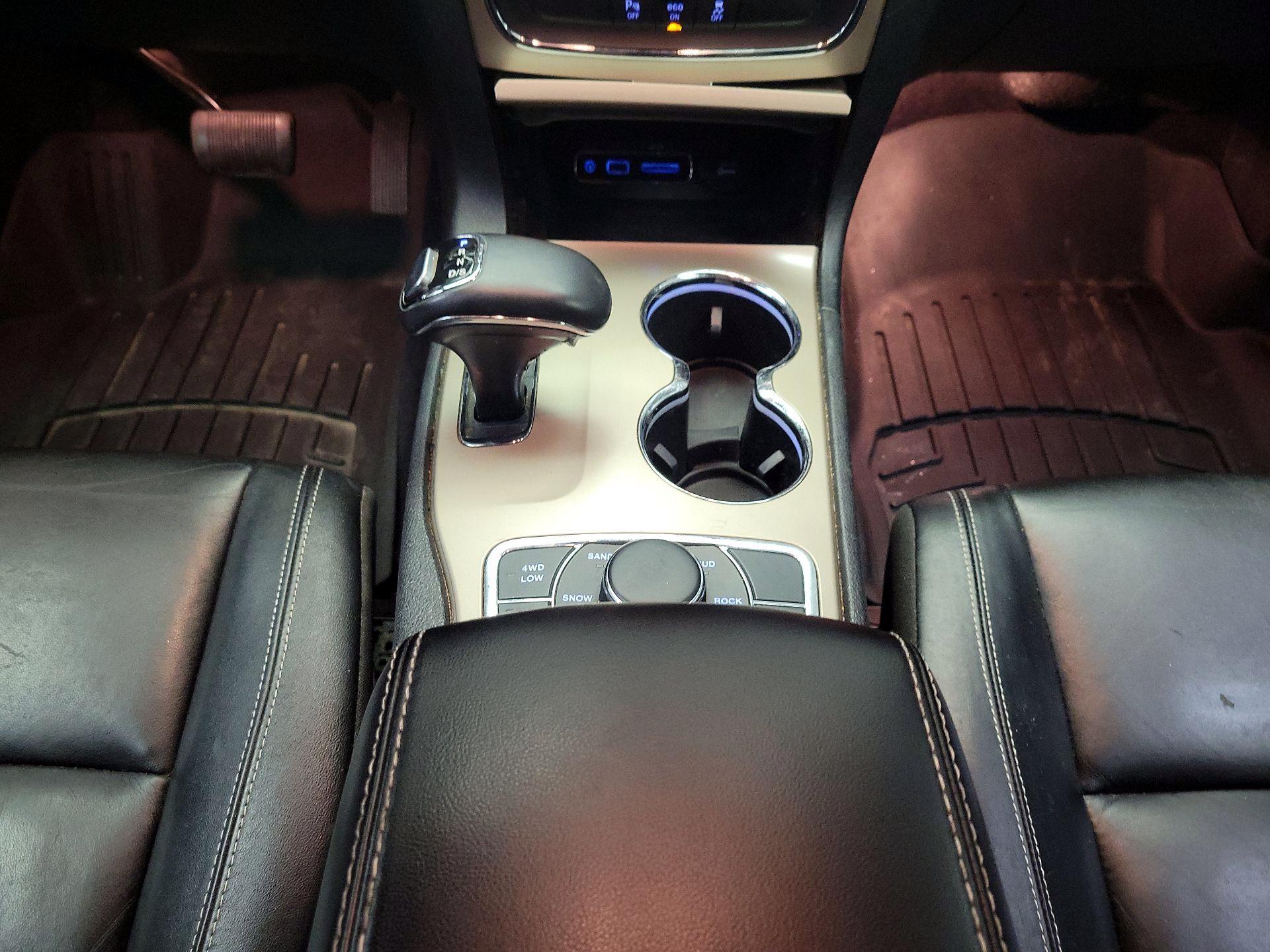 Thumbnail: 2014 Jeep Grand Cherokee - 18