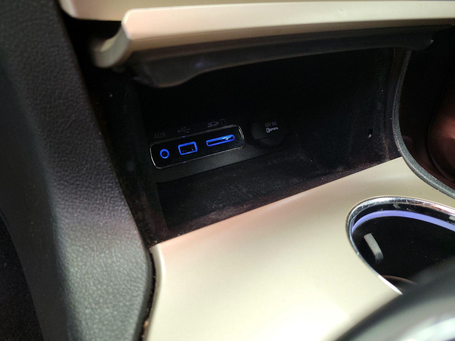 Thumbnail: 2014 Jeep Grand Cherokee - 19