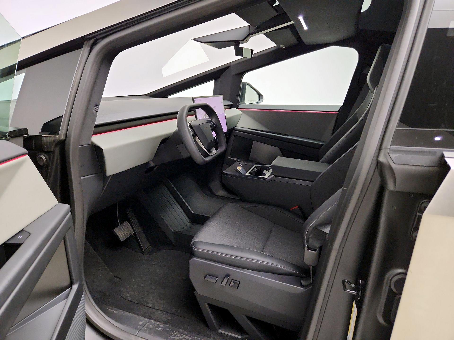 Thumbnail: 2025 Tesla Cybertruck - 11