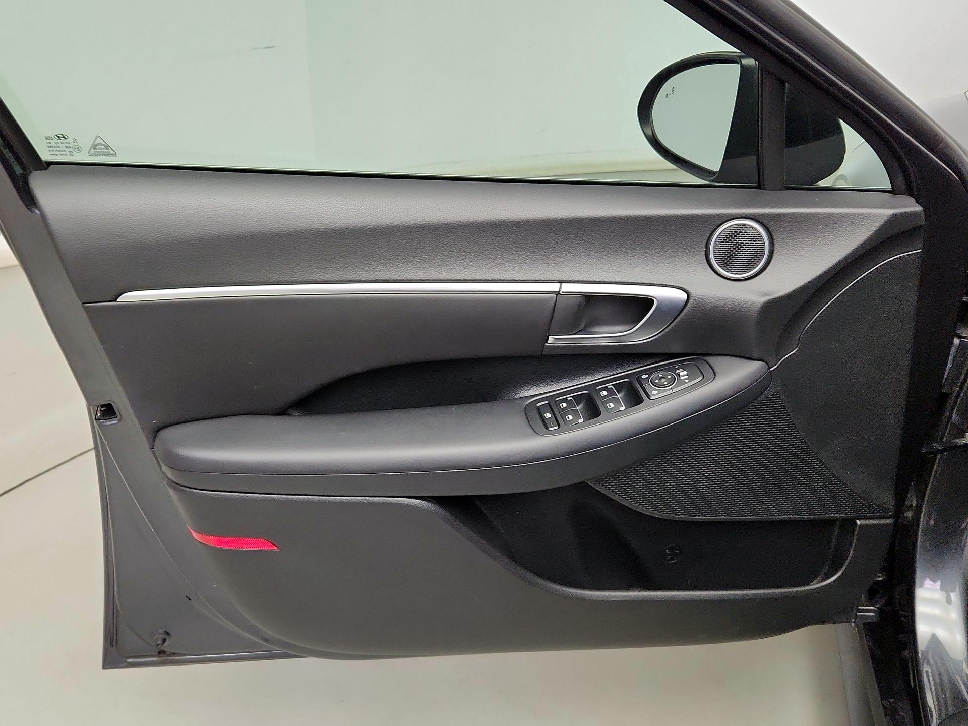 Thumbnail: 2021 Hyundai Sonata - 12