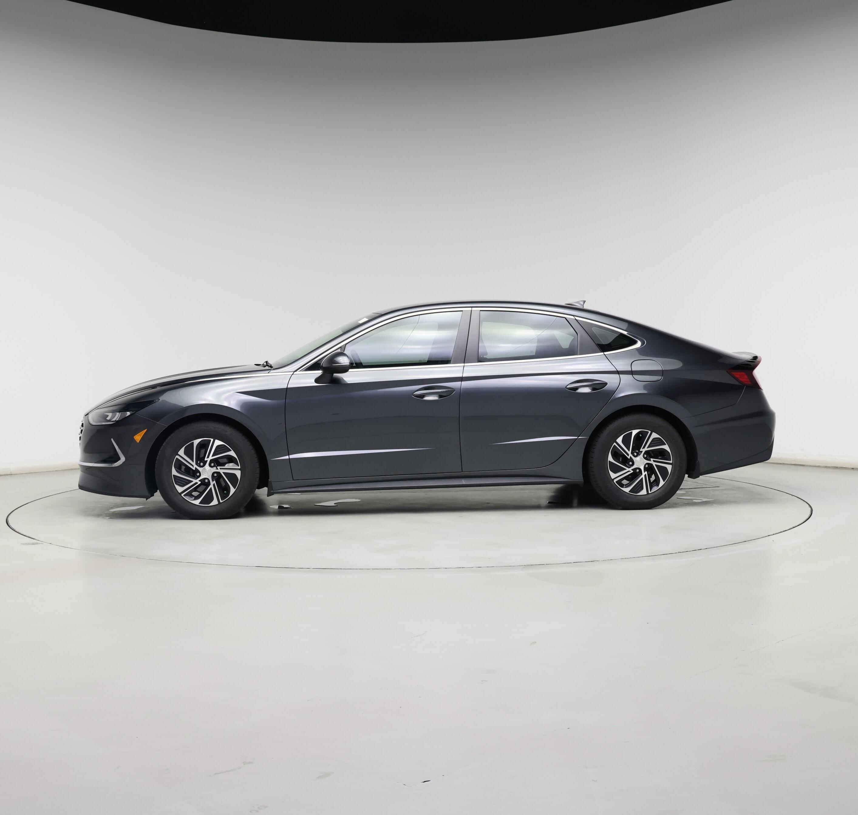 Thumbnail: 2021 Hyundai Sonata - 3