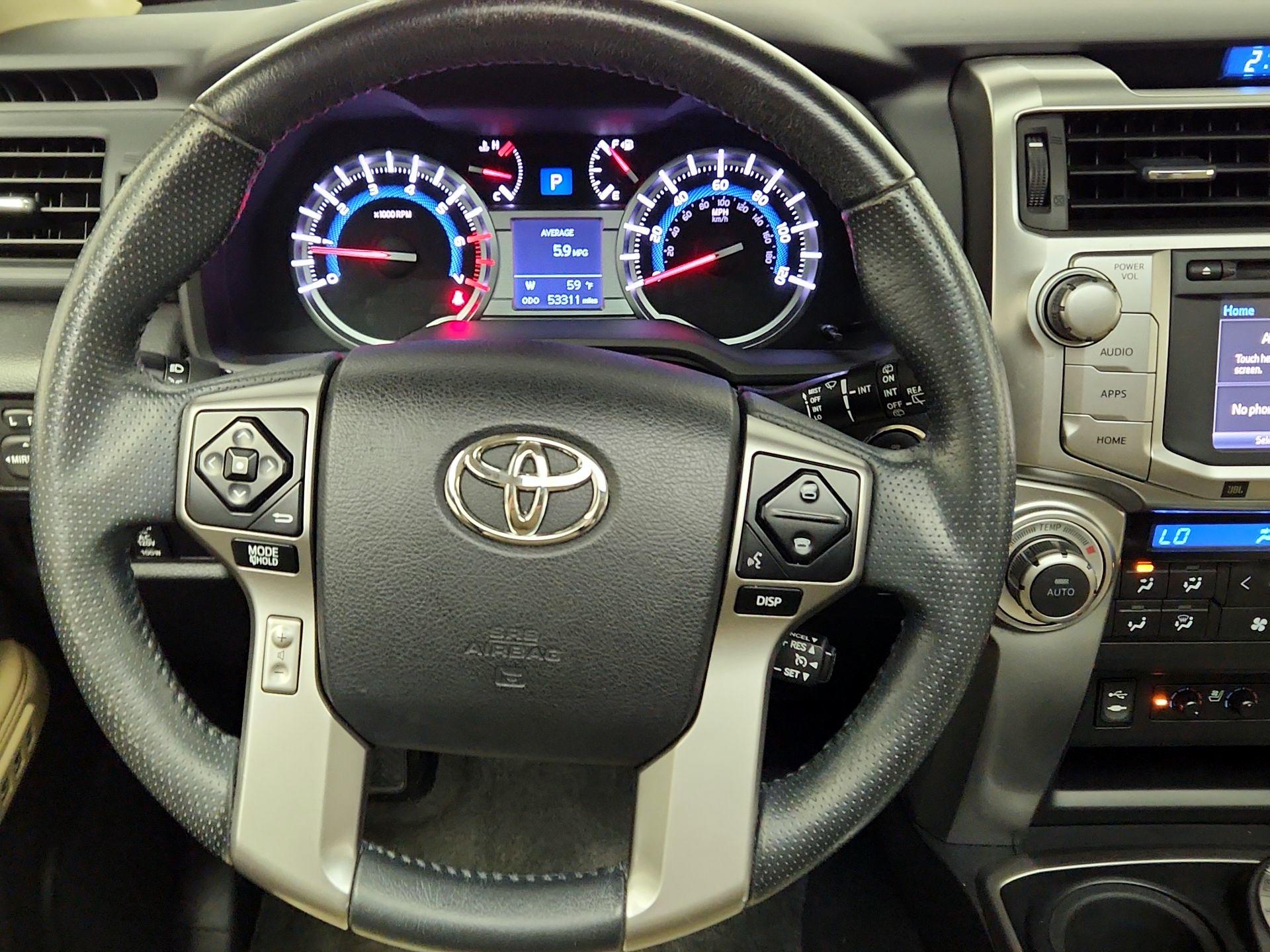 Thumbnail: 2015 Toyota 4Runner - 10