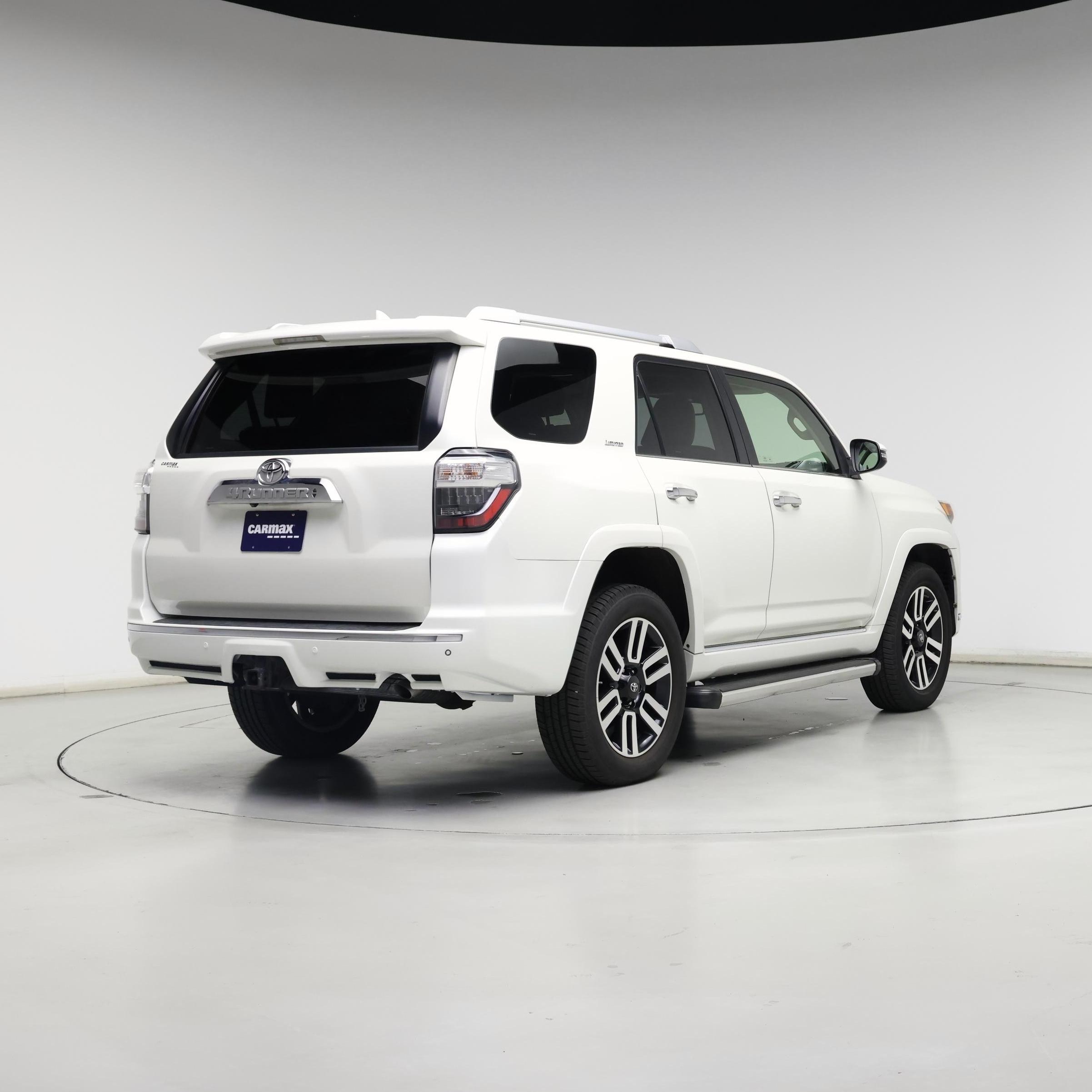 Thumbnail: 2015 Toyota 4Runner - 8