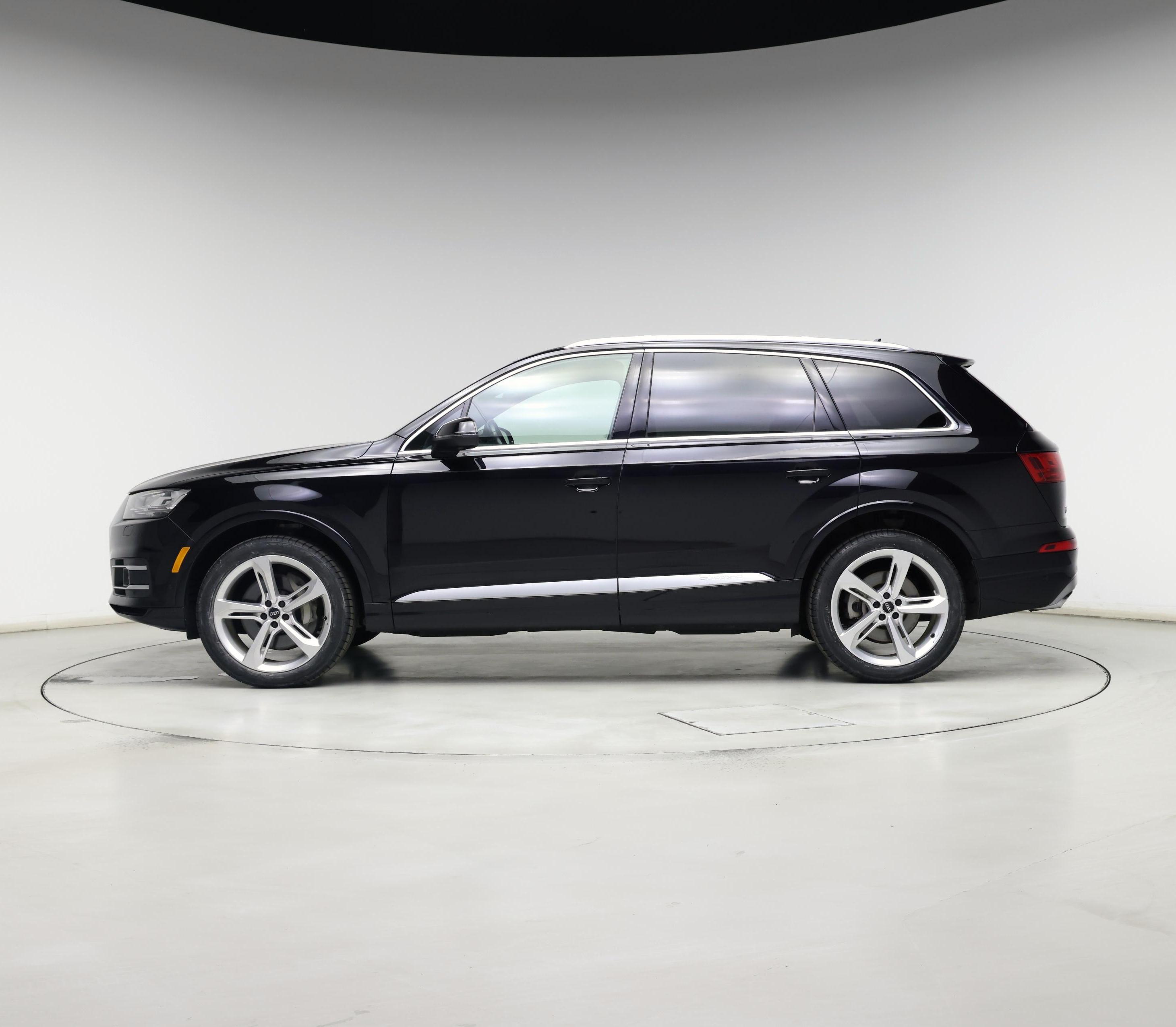 Thumbnail: 2019 Audi Q7 - 3
