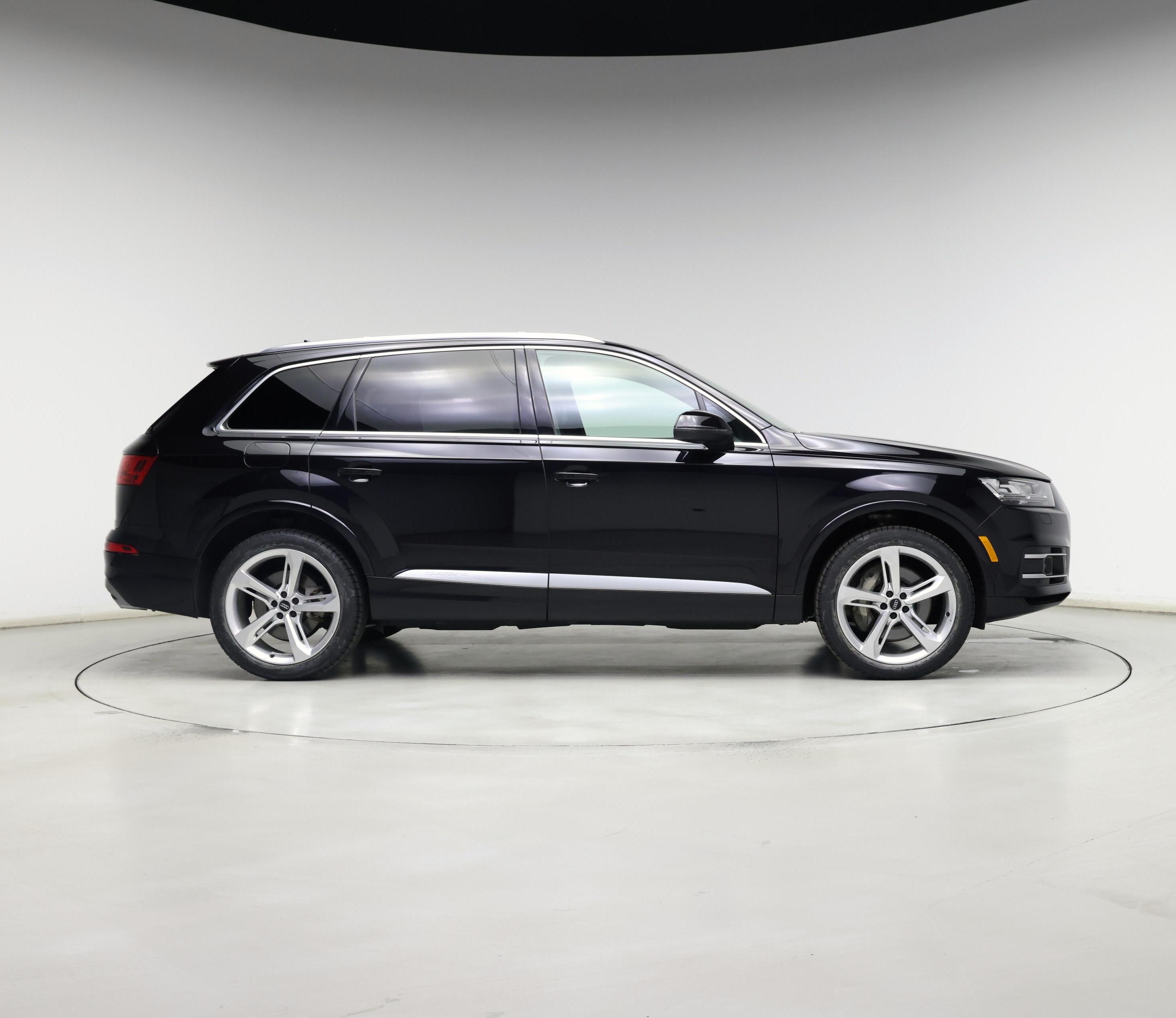 Thumbnail: 2019 Audi Q7 - 7