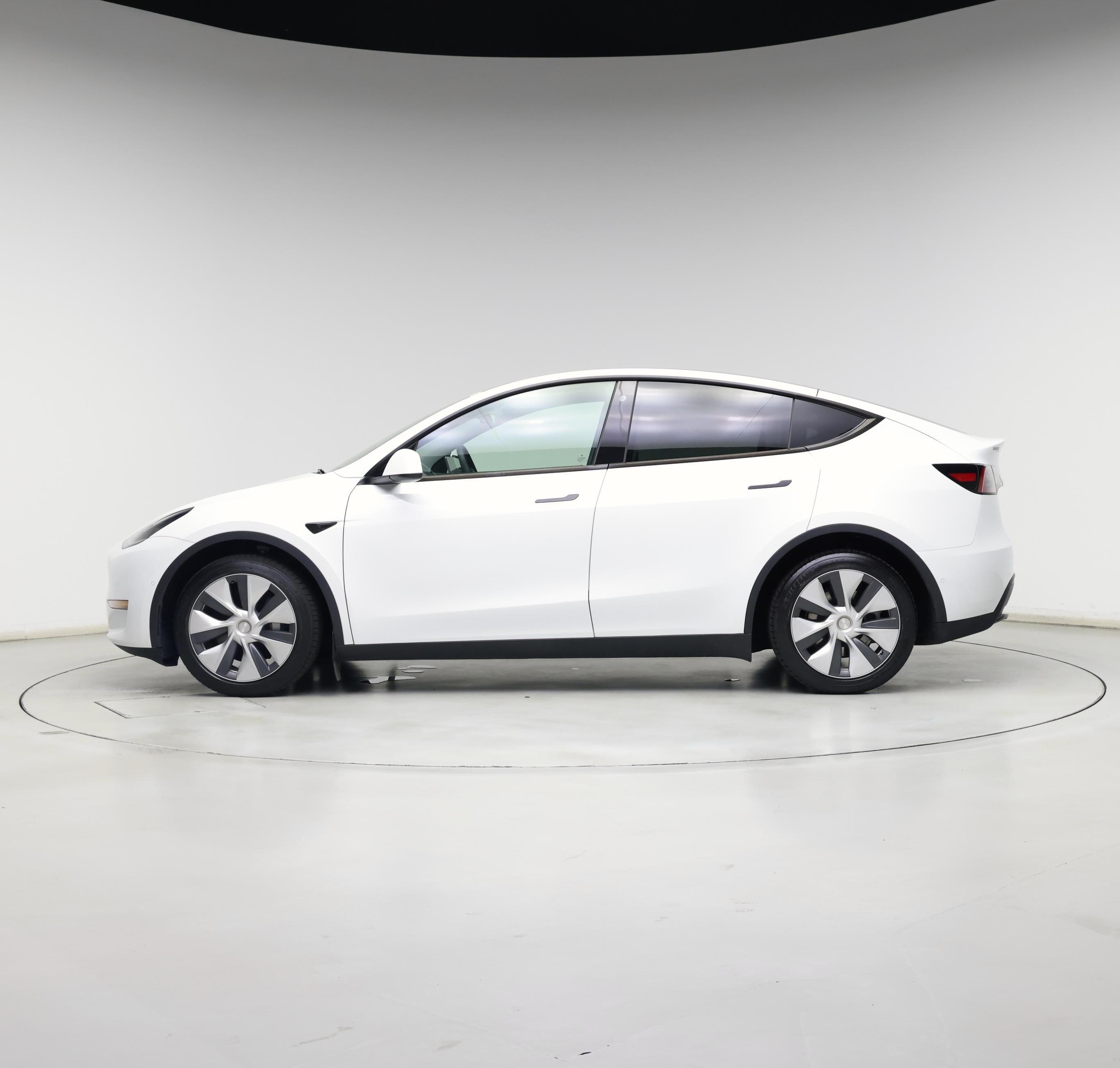 Thumbnail: 2022 Tesla Model Y - 3