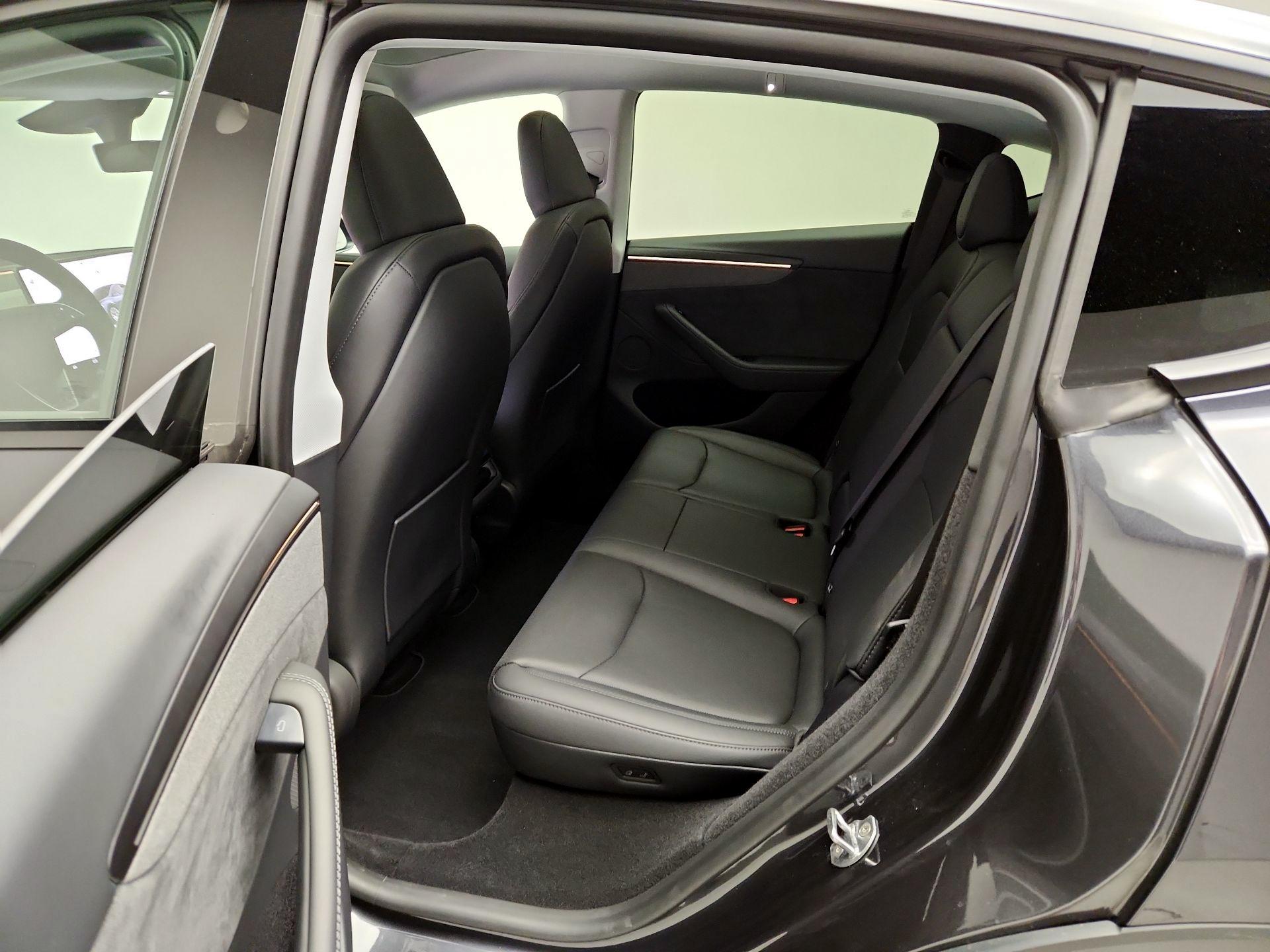 Thumbnail: 2026 Tesla Model Y - 19