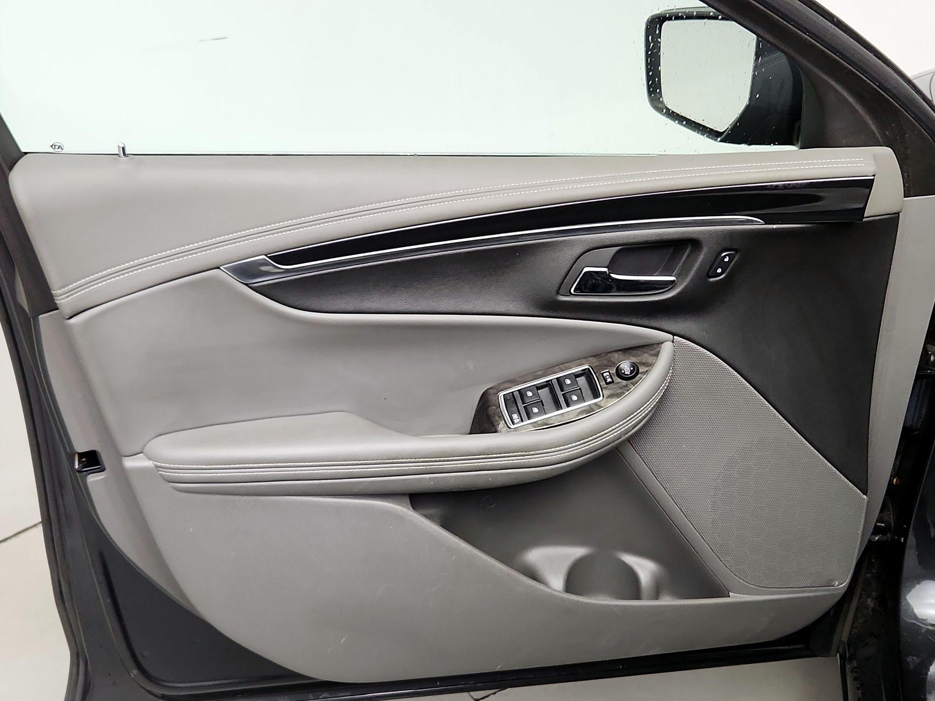 Thumbnail: 2015 Chevrolet Impala - 12