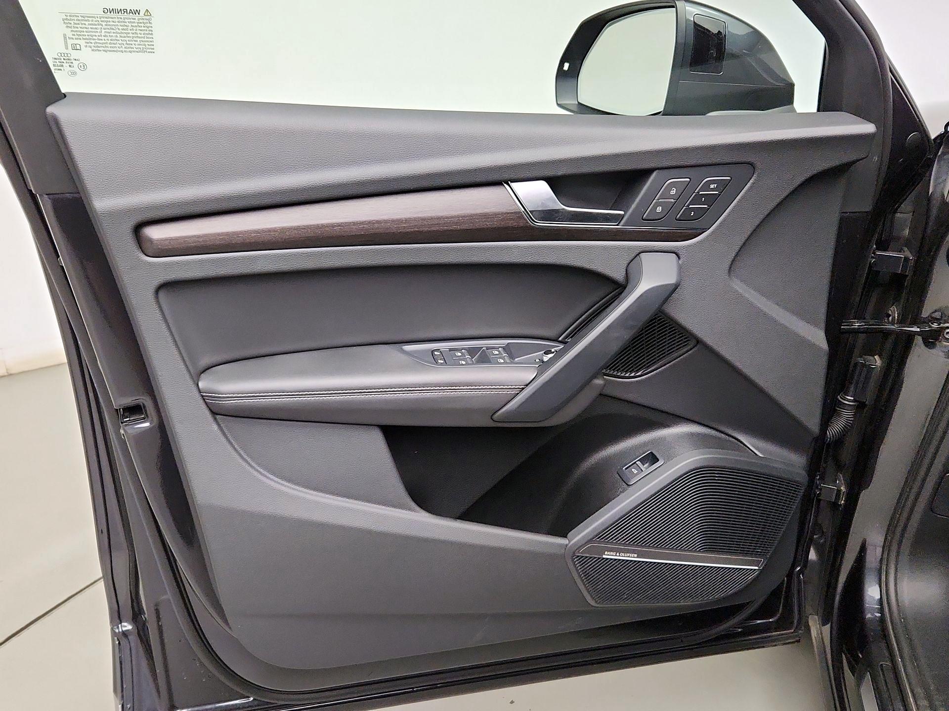 Thumbnail: 2021 Audi Q5 - 12