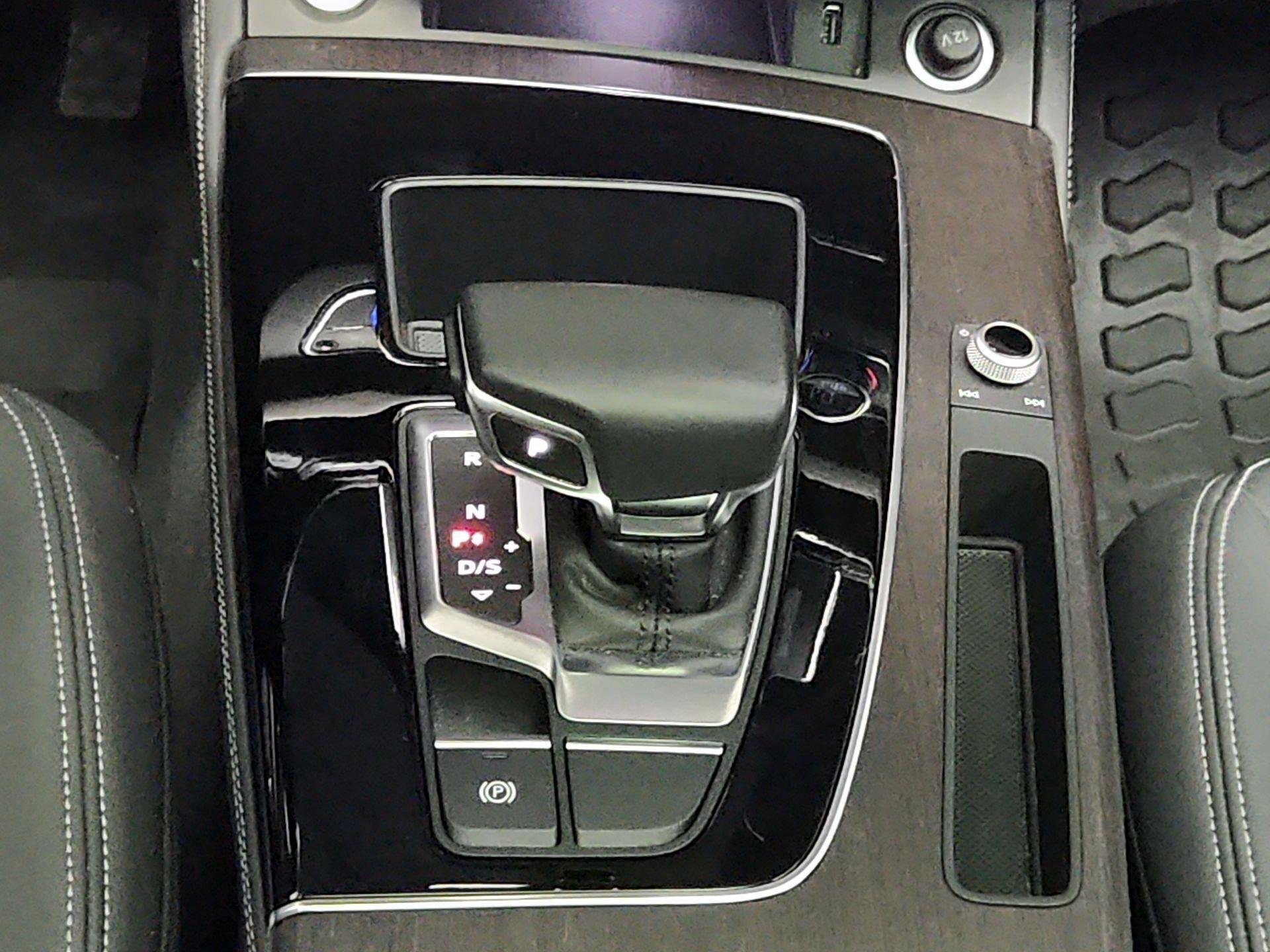 Thumbnail: 2021 Audi Q5 - 17