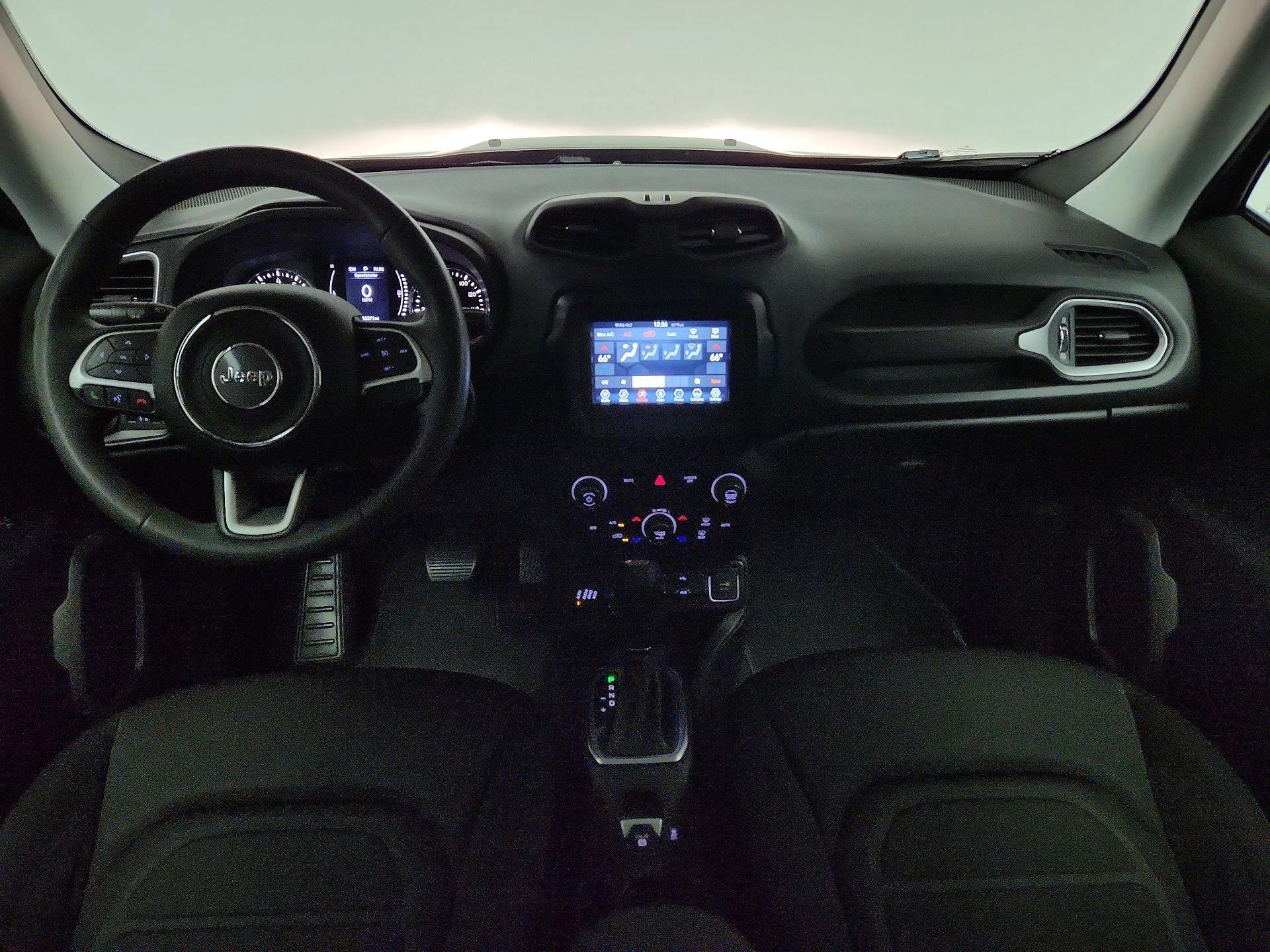 Thumbnail: 2020 Jeep Renegade - 9