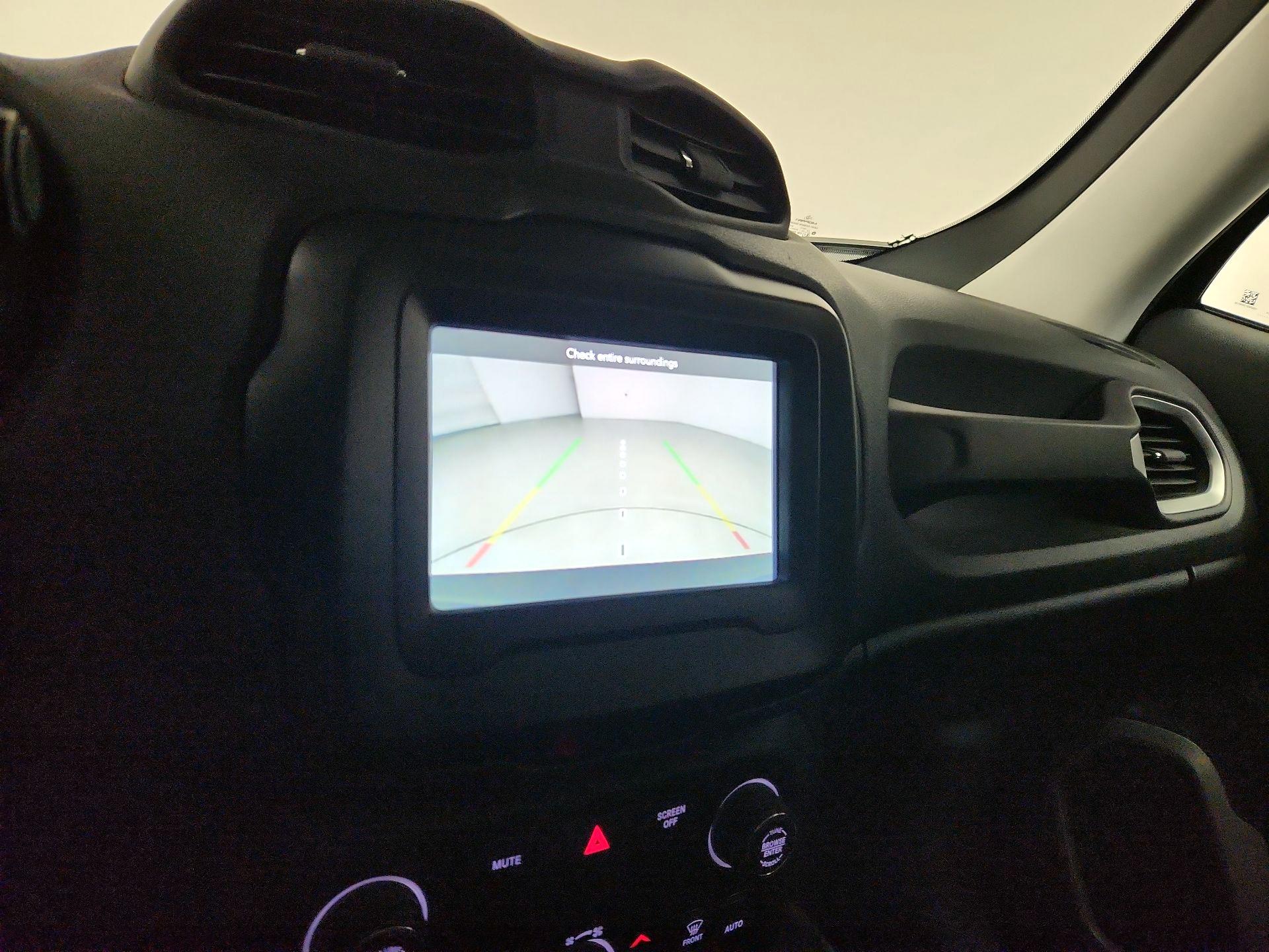 Thumbnail: 2020 Jeep Renegade - 14