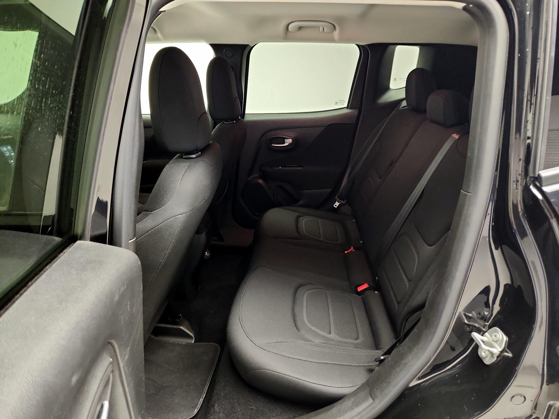 Thumbnail: 2020 Jeep Renegade - 19