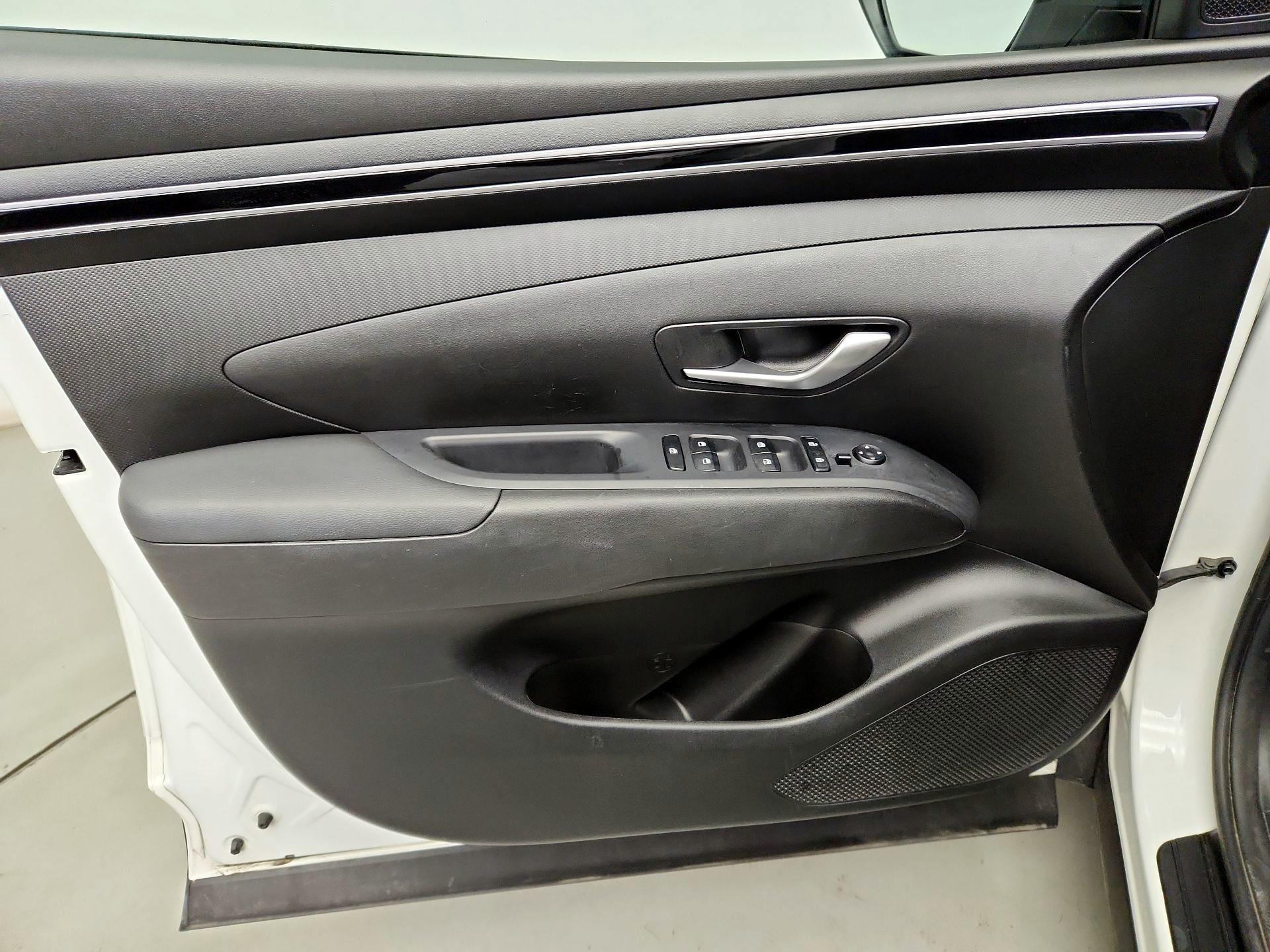 Thumbnail: 2023 Hyundai Tucson - 12