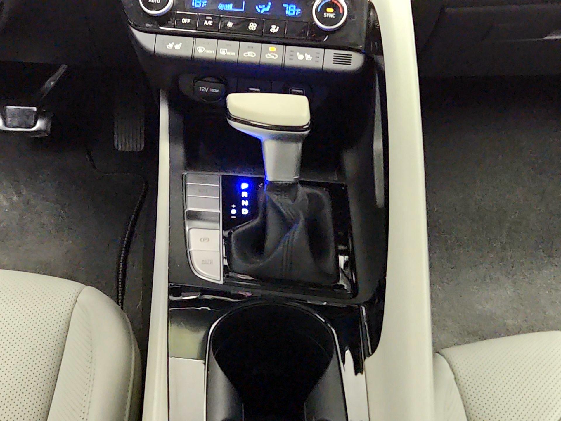 Thumbnail: 2021 Hyundai Elantra - 18