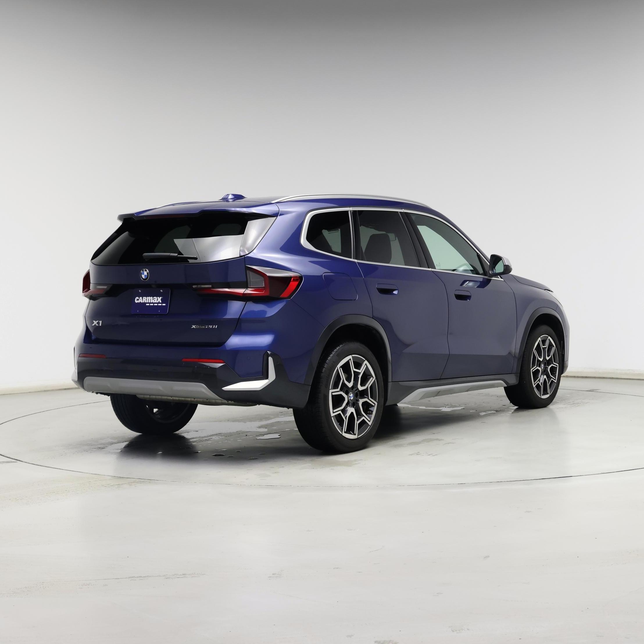 Thumbnail: 2024 BMW X1 - 8