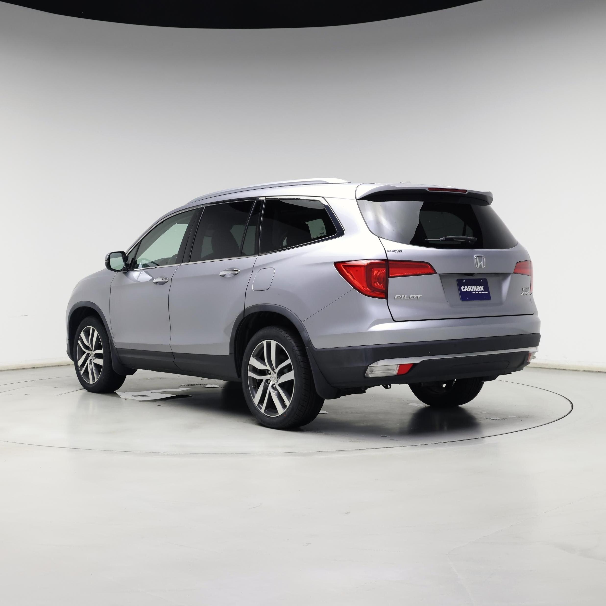 Thumbnail: 2017 Honda Pilot - 2