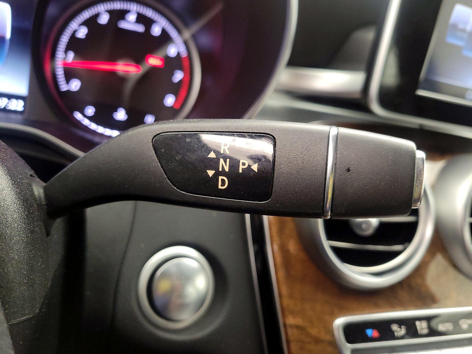 Thumbnail: 2018 Mercedes-Benz C-Class - 17