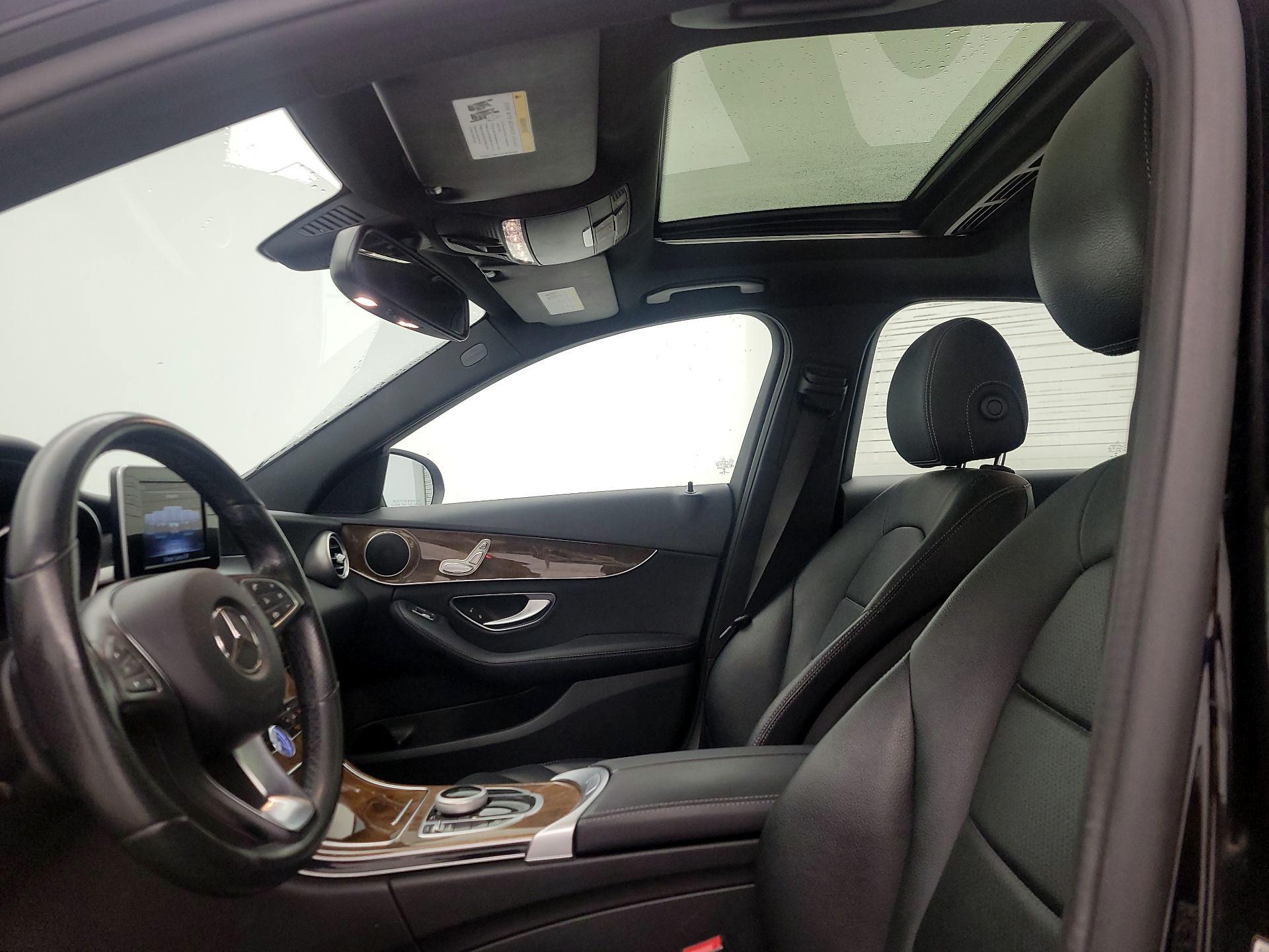 Thumbnail: 2018 Mercedes-Benz C-Class - 18