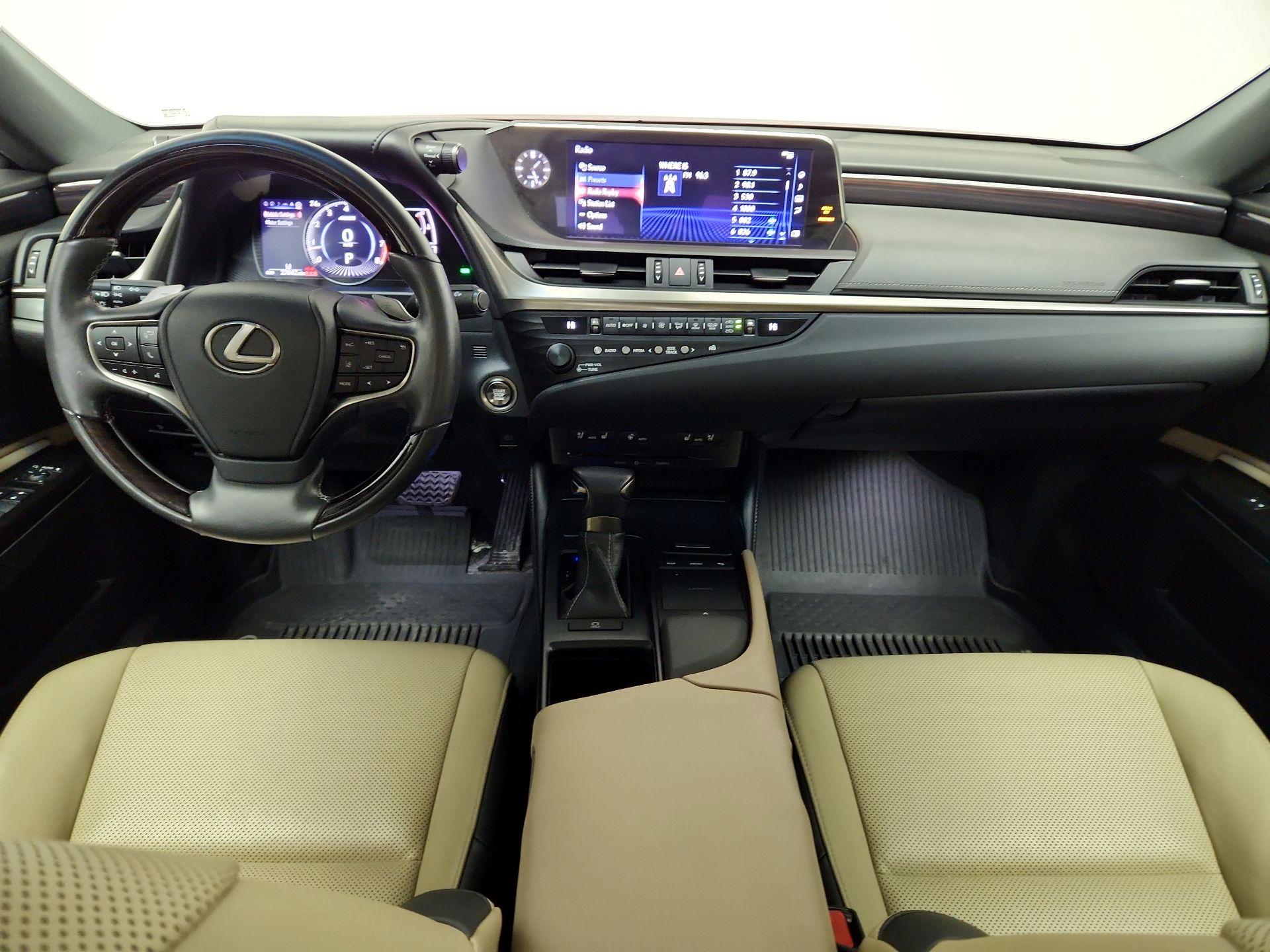 Thumbnail: 2020 Lexus ES - 9