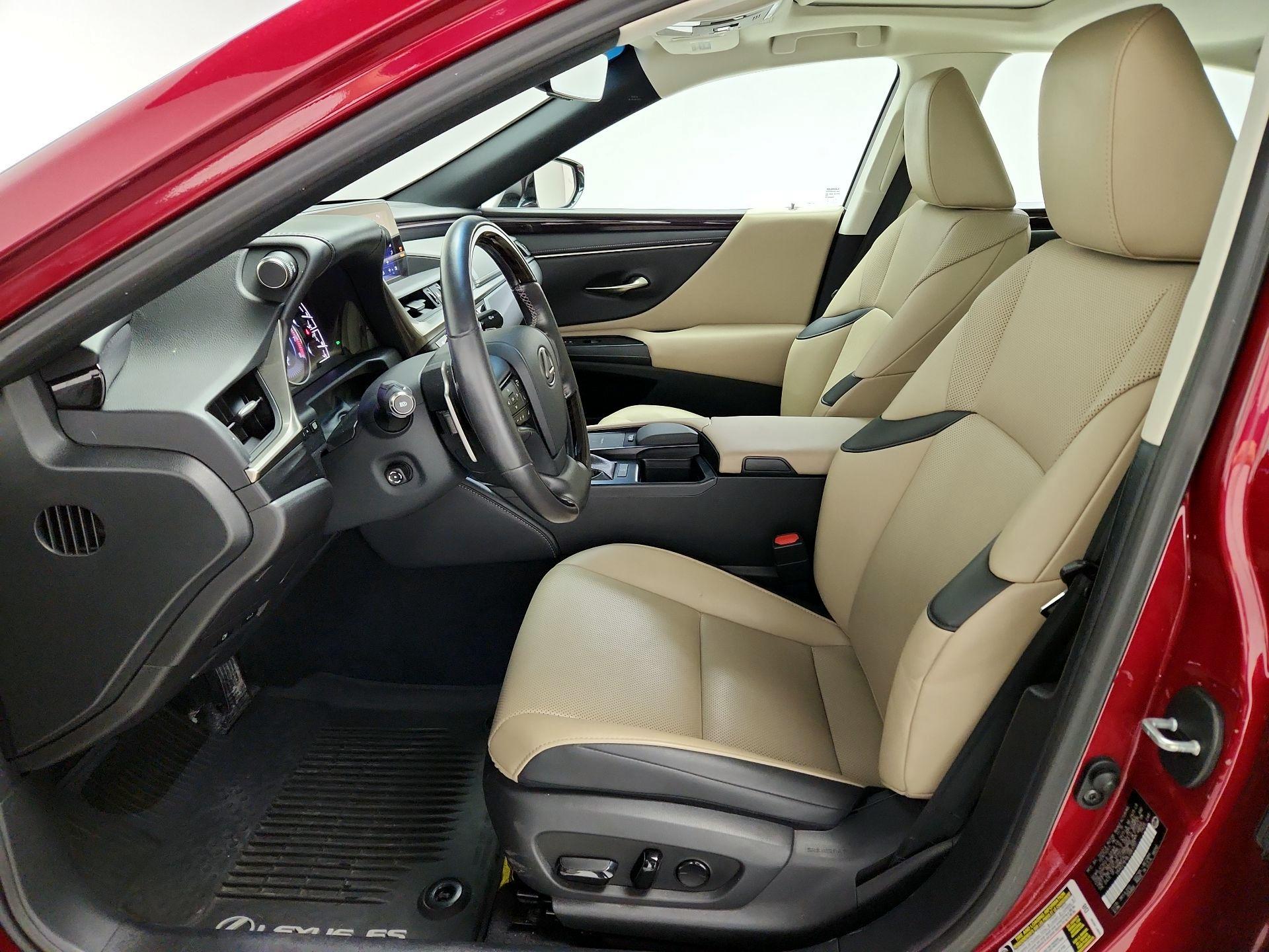 Thumbnail: 2020 Lexus ES - 11