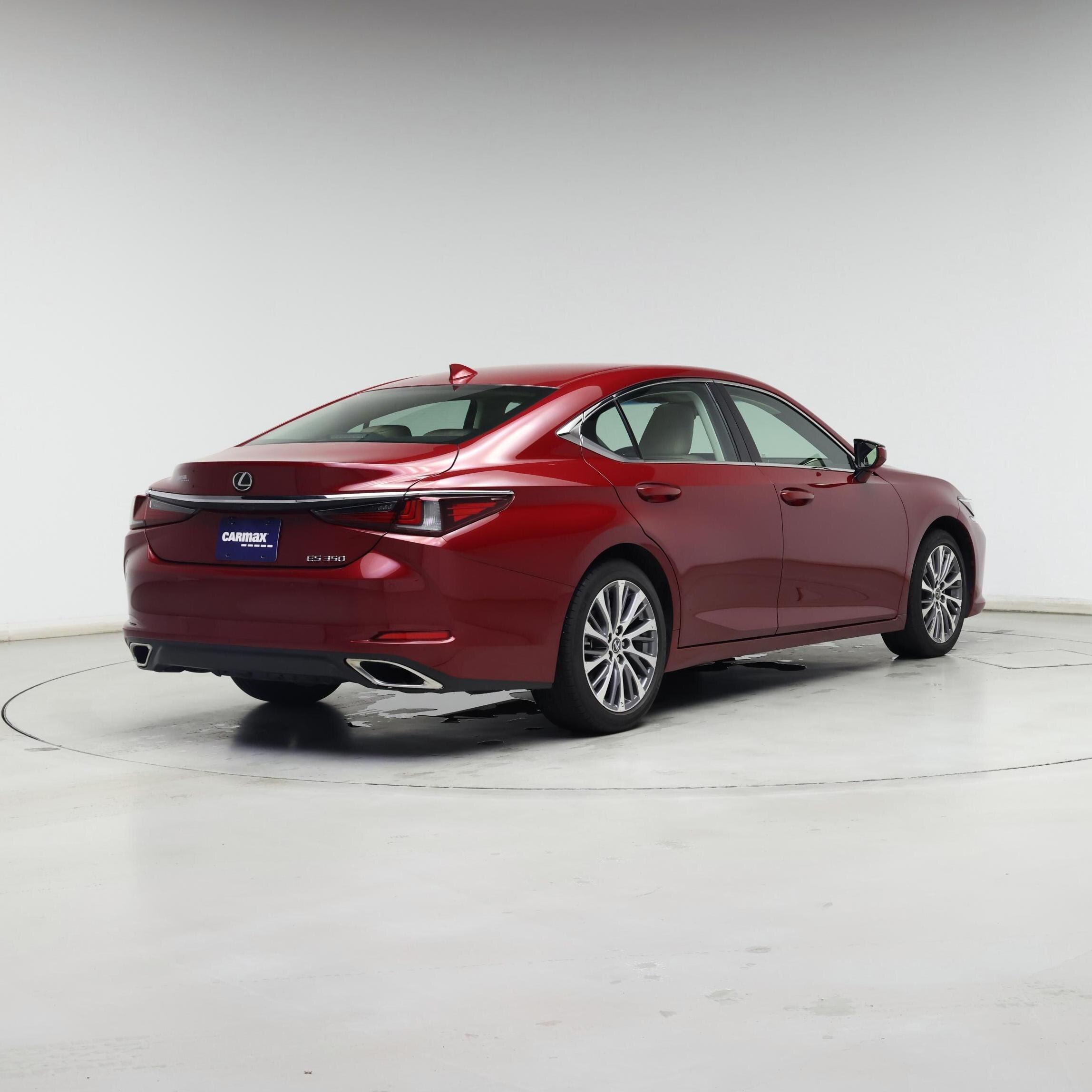 Thumbnail: 2020 Lexus ES - 8