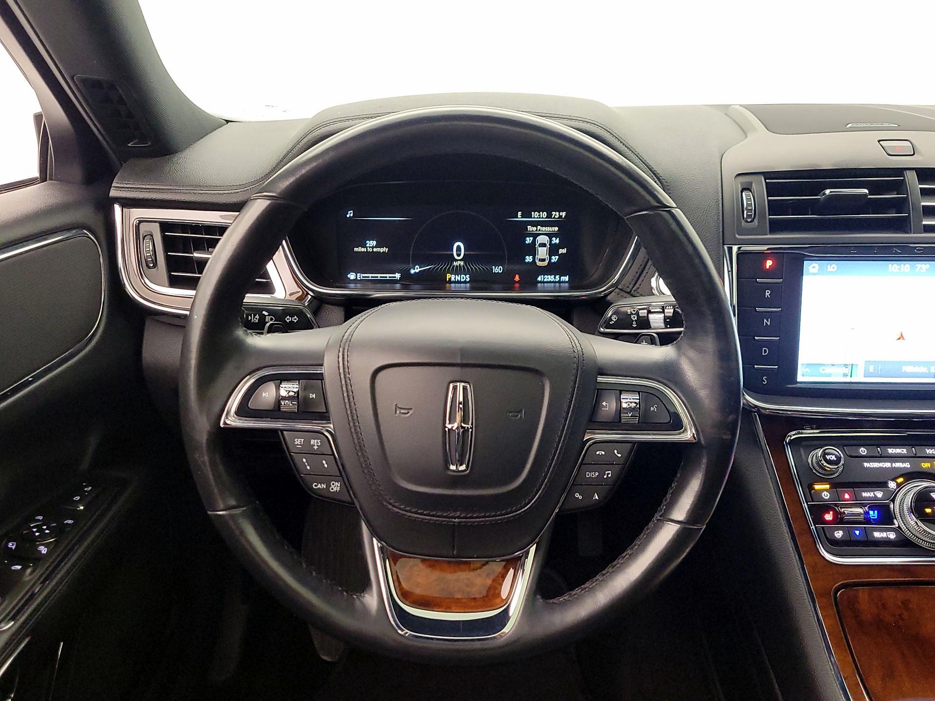 Thumbnail: 2019 Lincoln Continental - 10