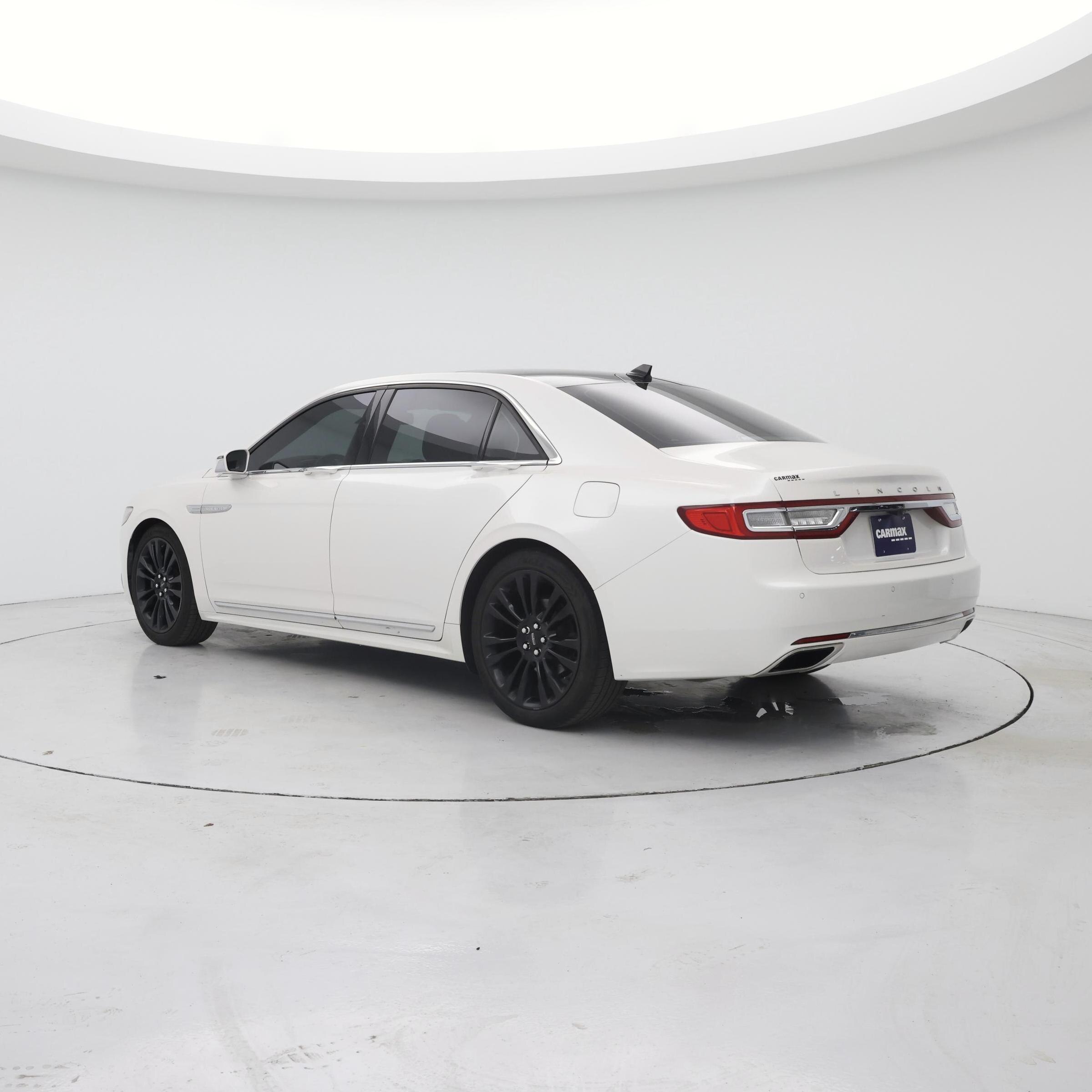 Thumbnail: 2019 Lincoln Continental - 2