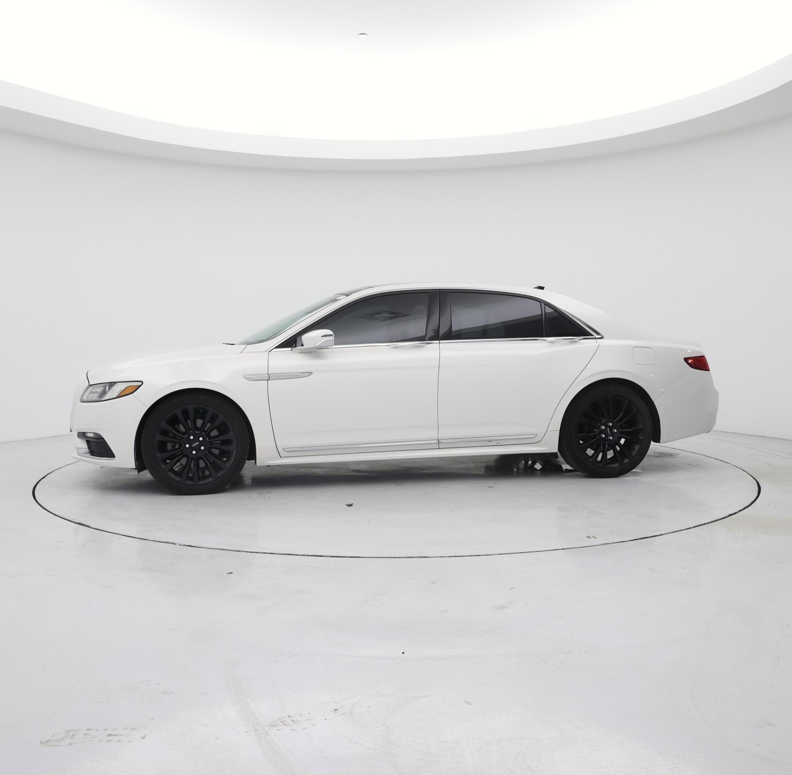 Thumbnail: 2019 Lincoln Continental - 3