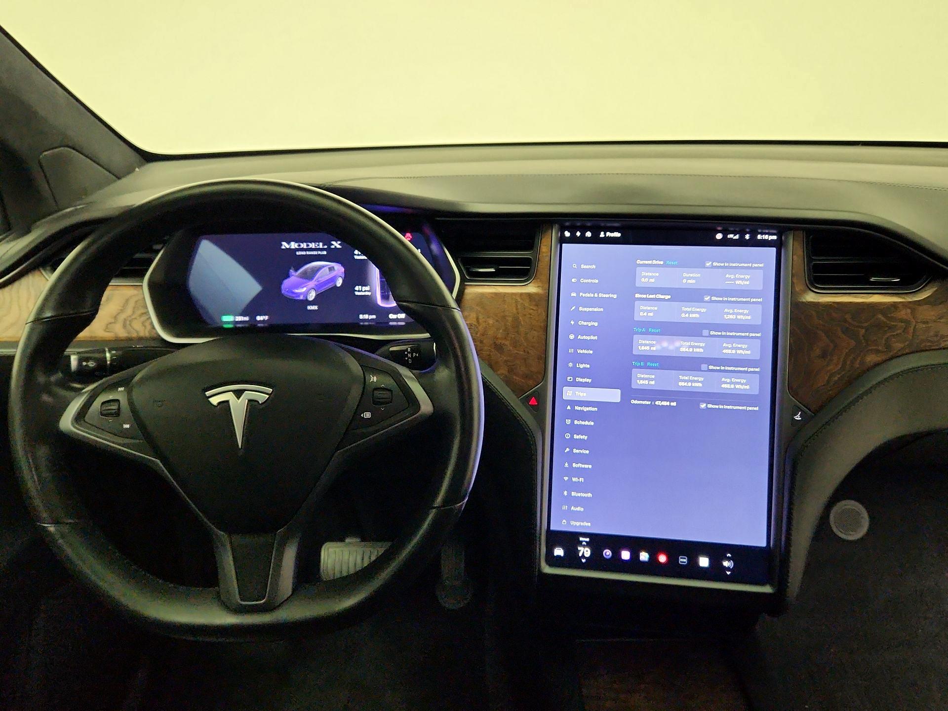 Thumbnail: 2020 Tesla Model X - 10