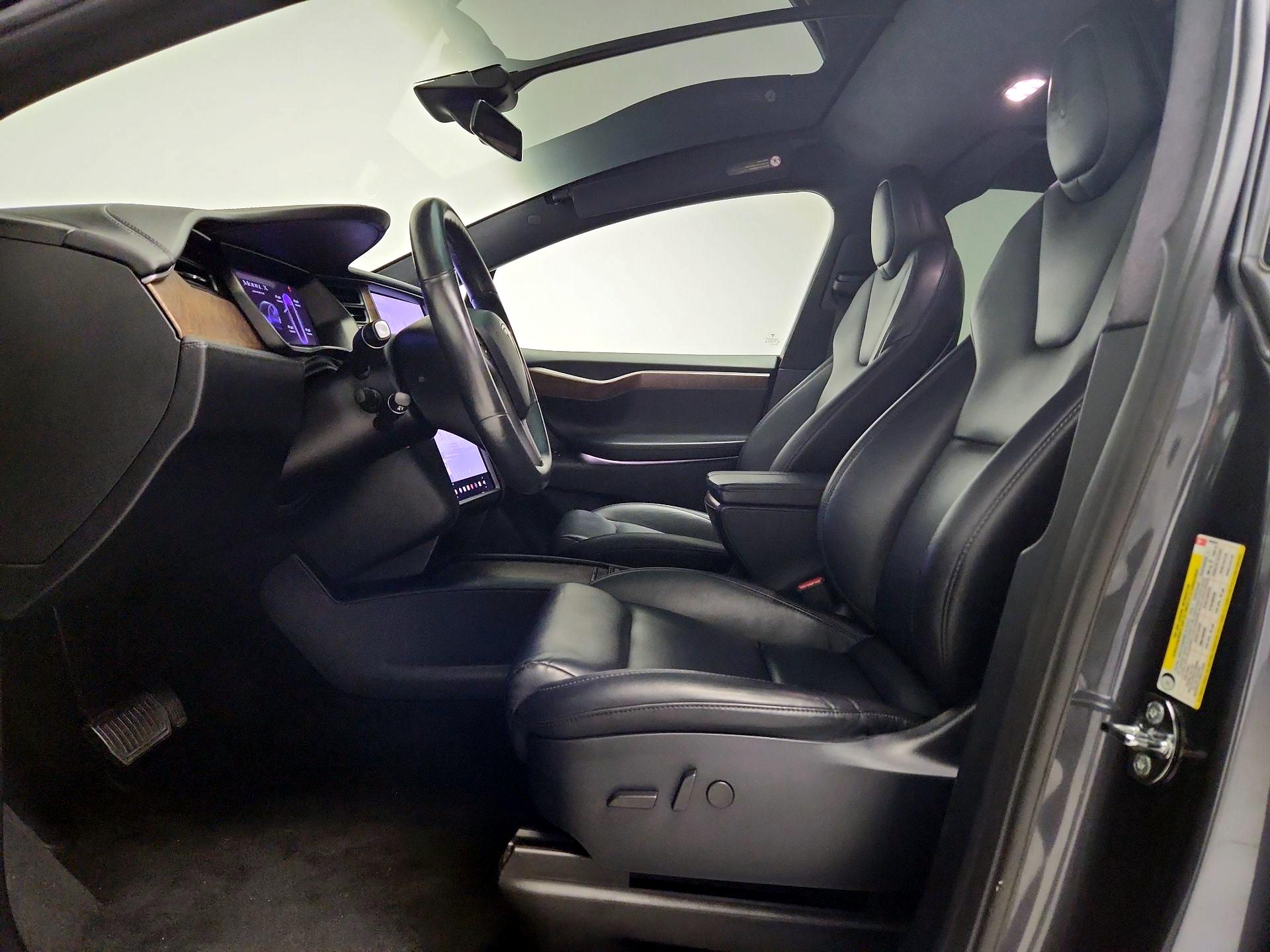 Thumbnail: 2020 Tesla Model X - 11